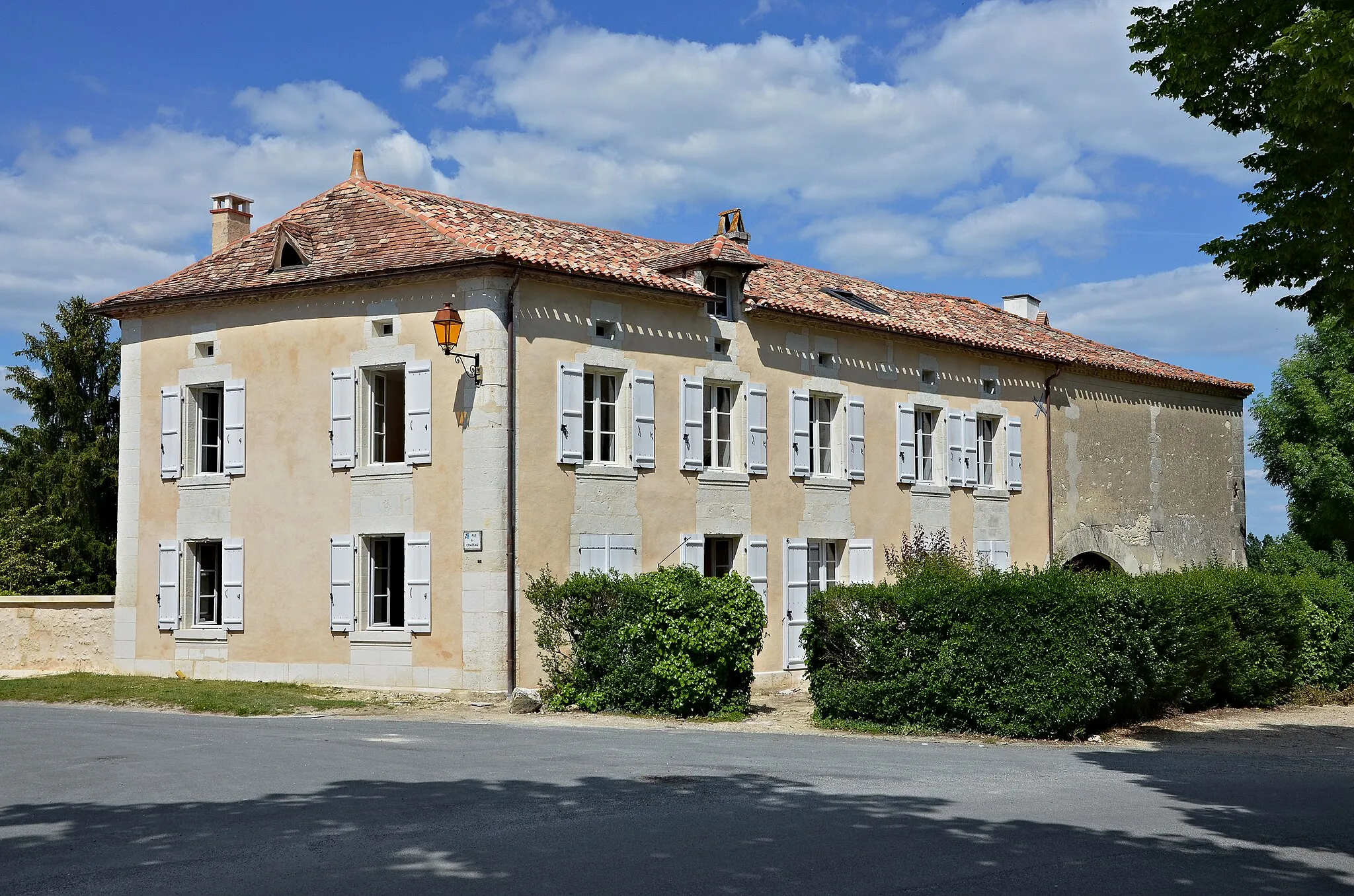 Photo showing: Traditional house being renewed in a rural village. Bonnes, Charente, France.