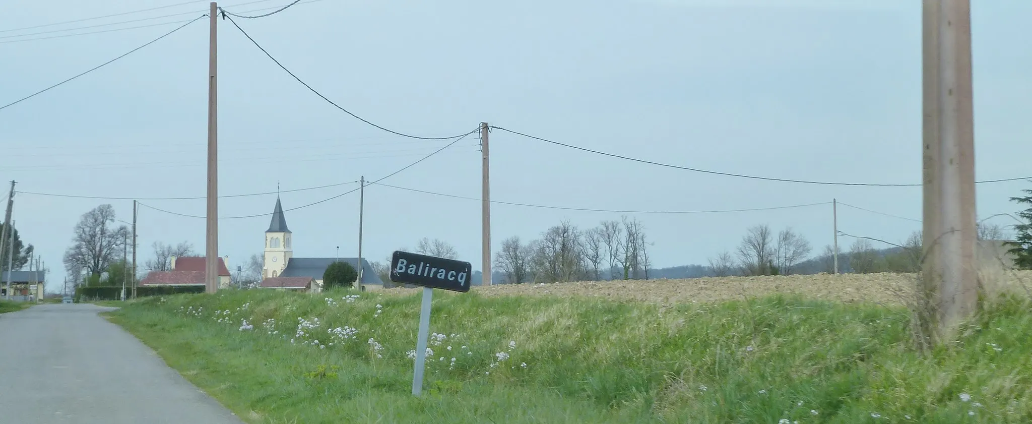 Photo showing: Entrée dans Baliracq