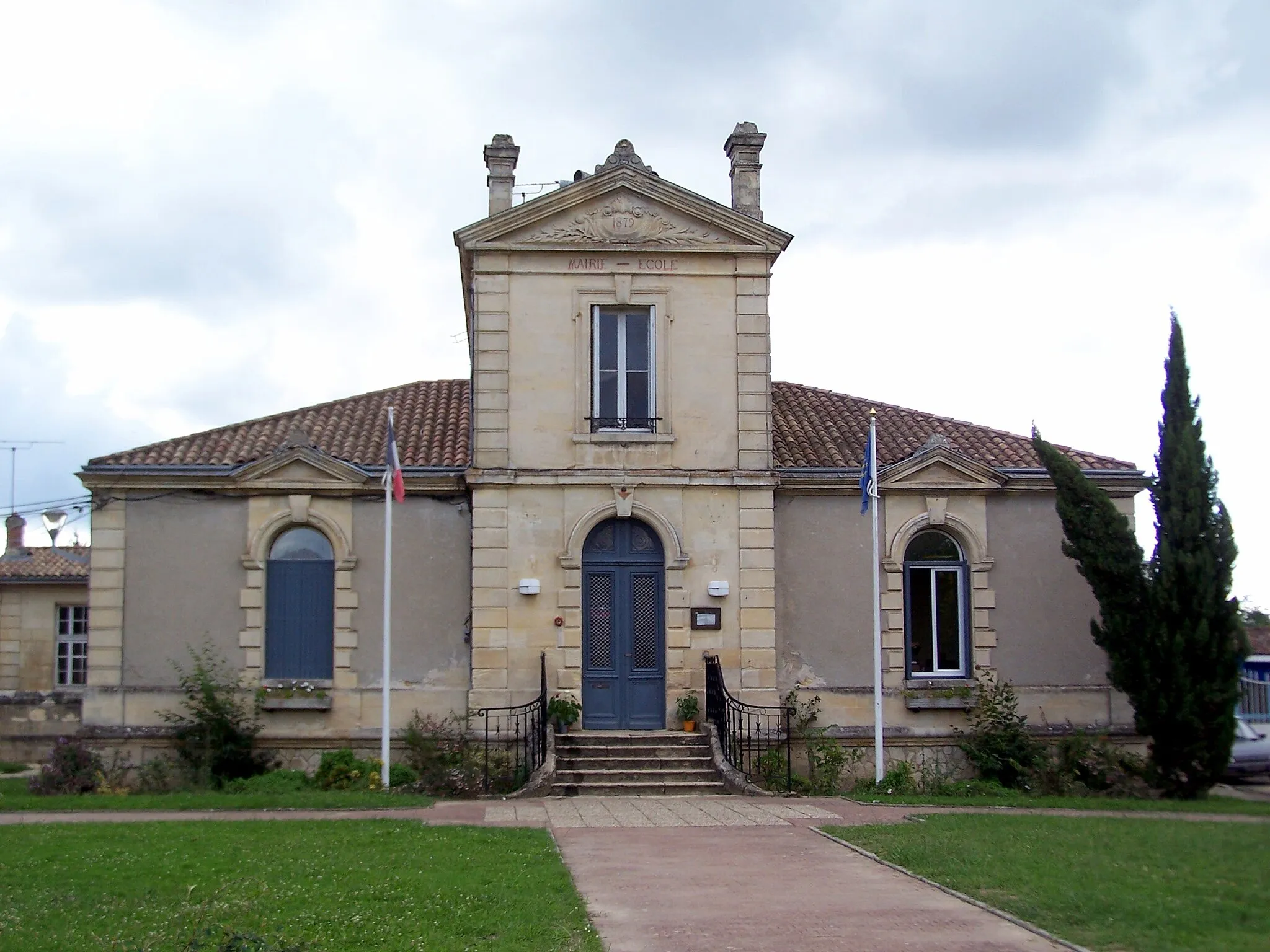Photo showing: Town hall of Paillet (Gironde, France)