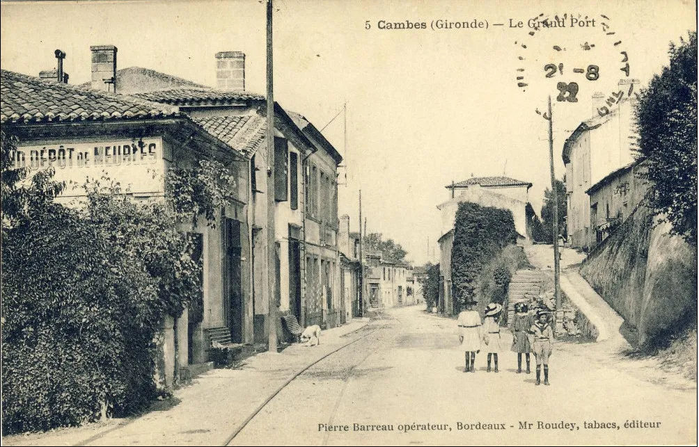 Photo showing: Cambes sur des cartes-postales