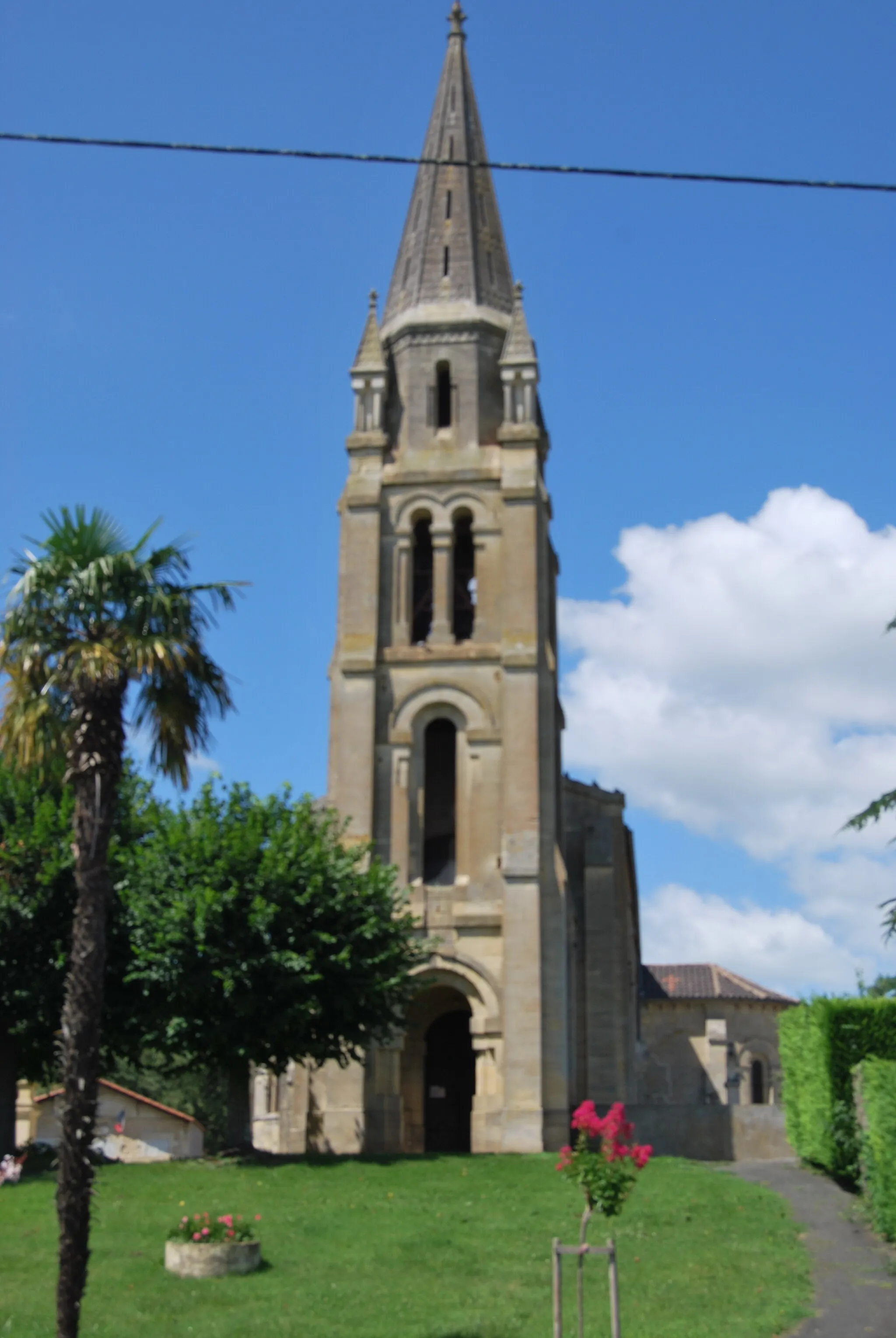 Photo showing: Église Saint-Michel de Civrac-sur-Dordogne