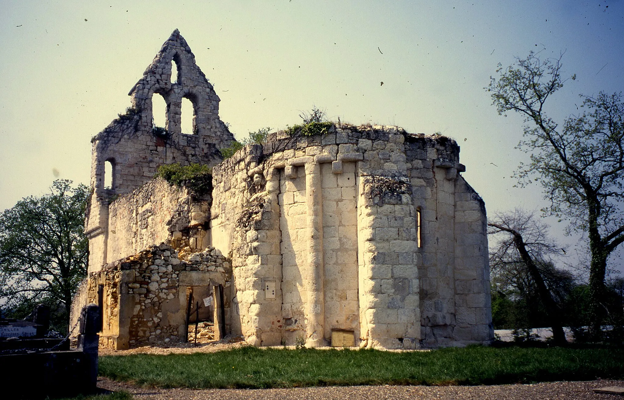 Photo showing: Église Saint-Jean-Baptiste d'Auzac (Grignols)