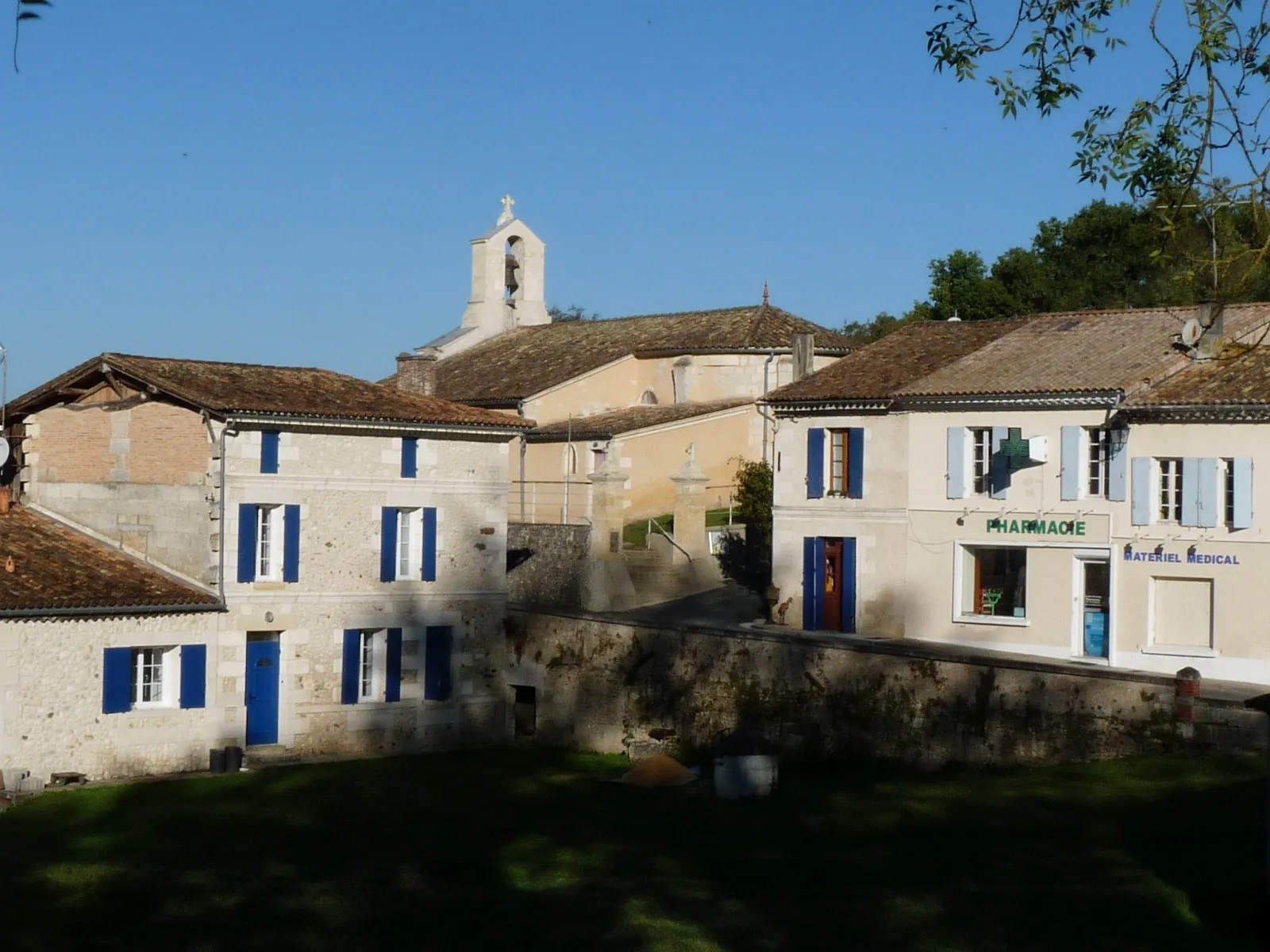 Photo showing: Village de La Clotte, Charente-Maritime, France