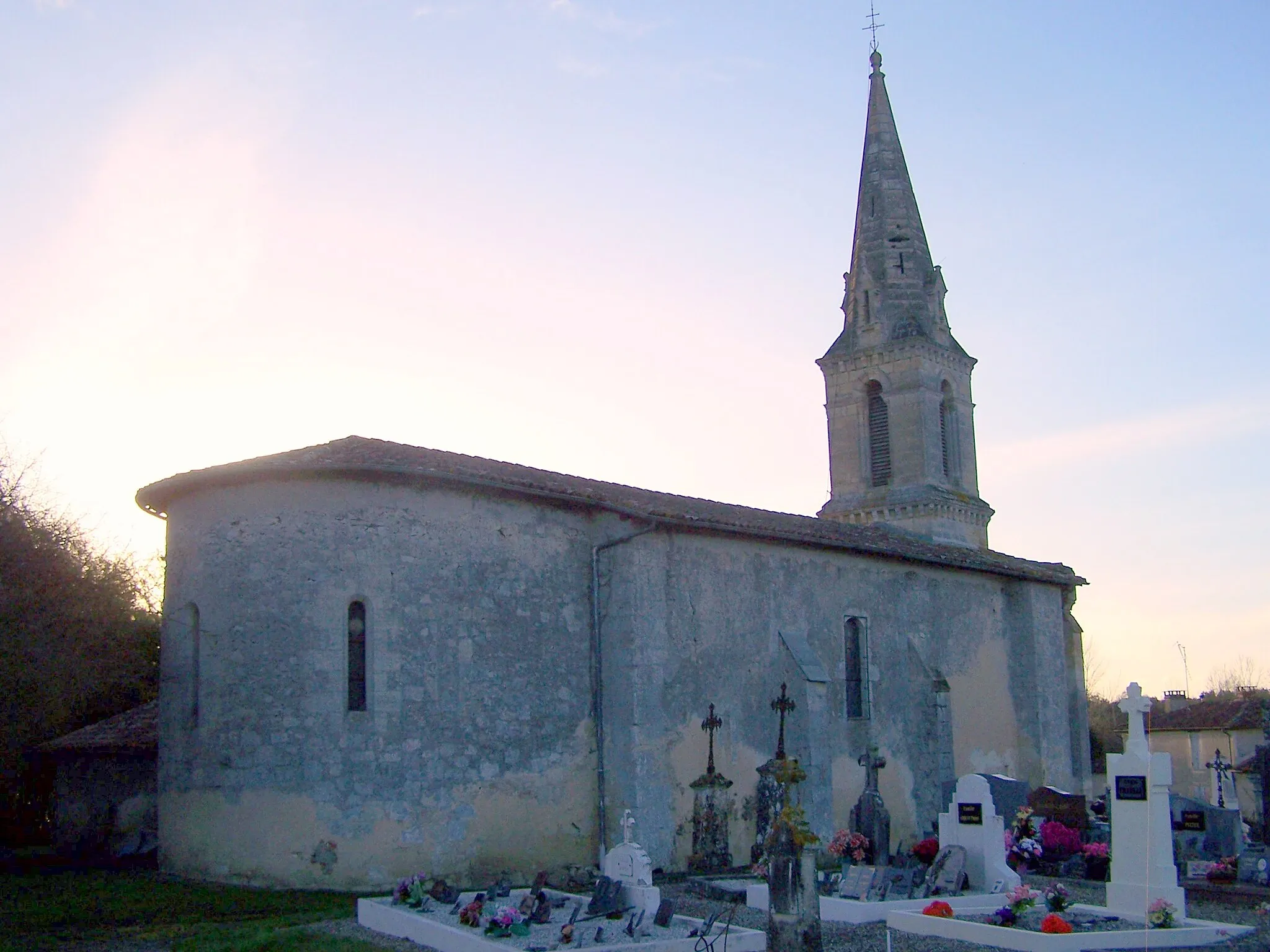 Photo showing: Apsis of the church of Lignan-de-Bazas (Gironde, France)