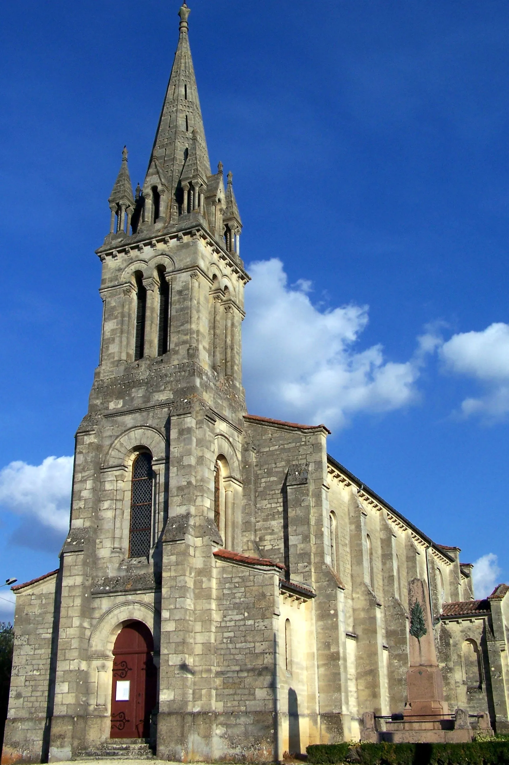 Photo showing: Church of Le Pian-sur-Garonne (Gironde, France)