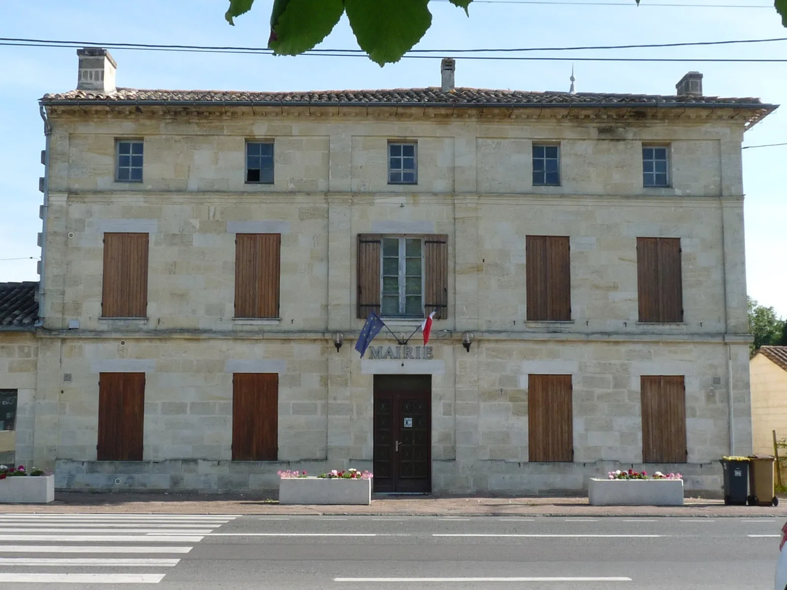 Photo showing: Mairie de Camps-sur-l'Isle, Gironde, France