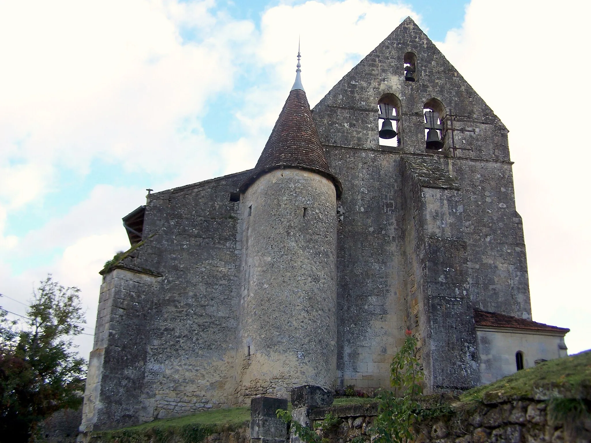 Photo showing: Saint-Vivien church of Romagne (Gironde, France)