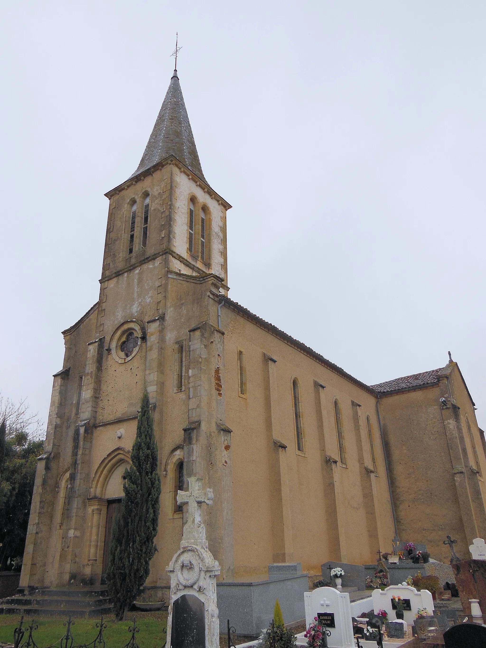 Photo showing: Église Saint-Loup de Lacrabe (Landes, France)