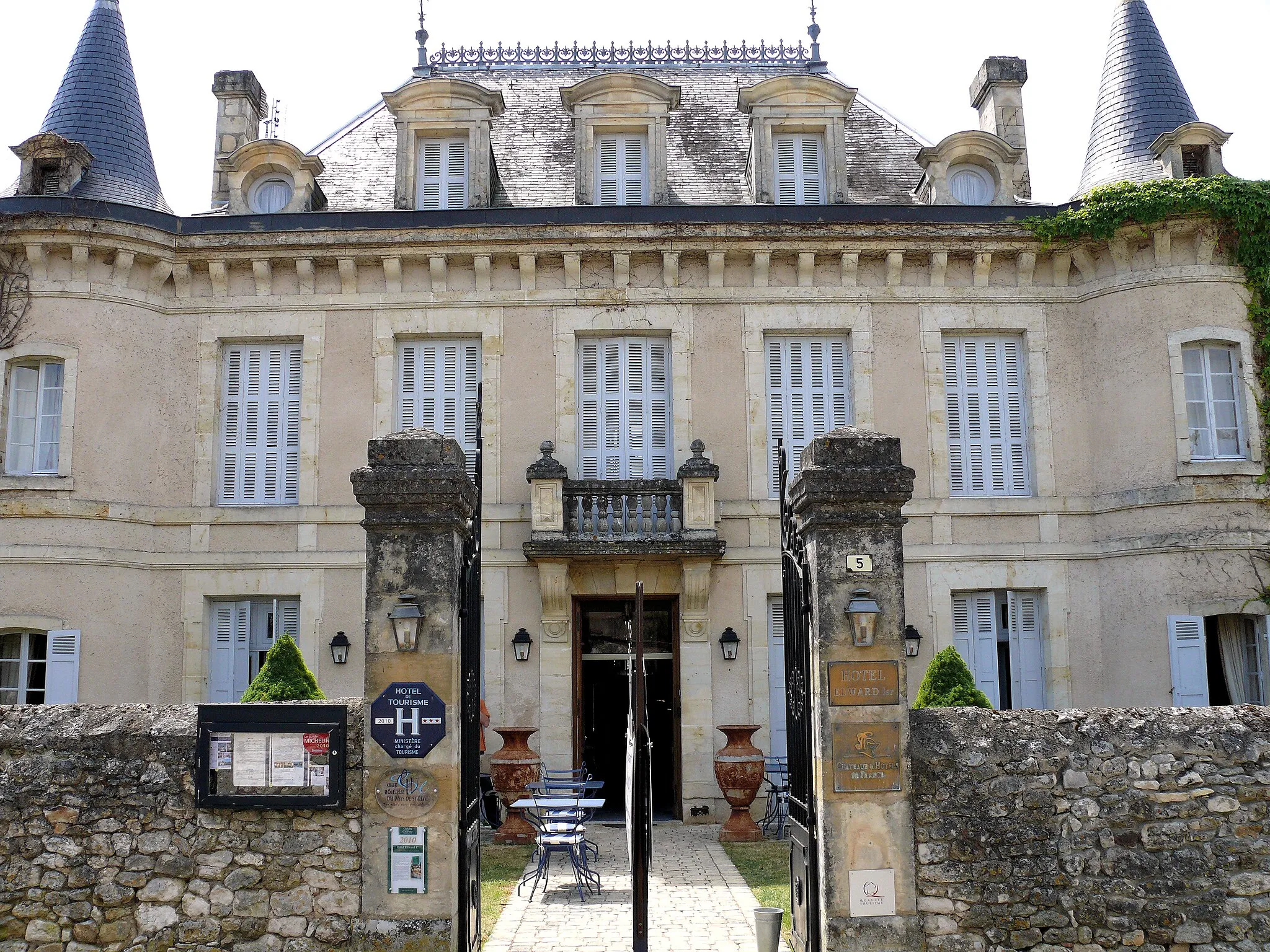 Photo showing: Monpazier - Hôtel Edward 1er