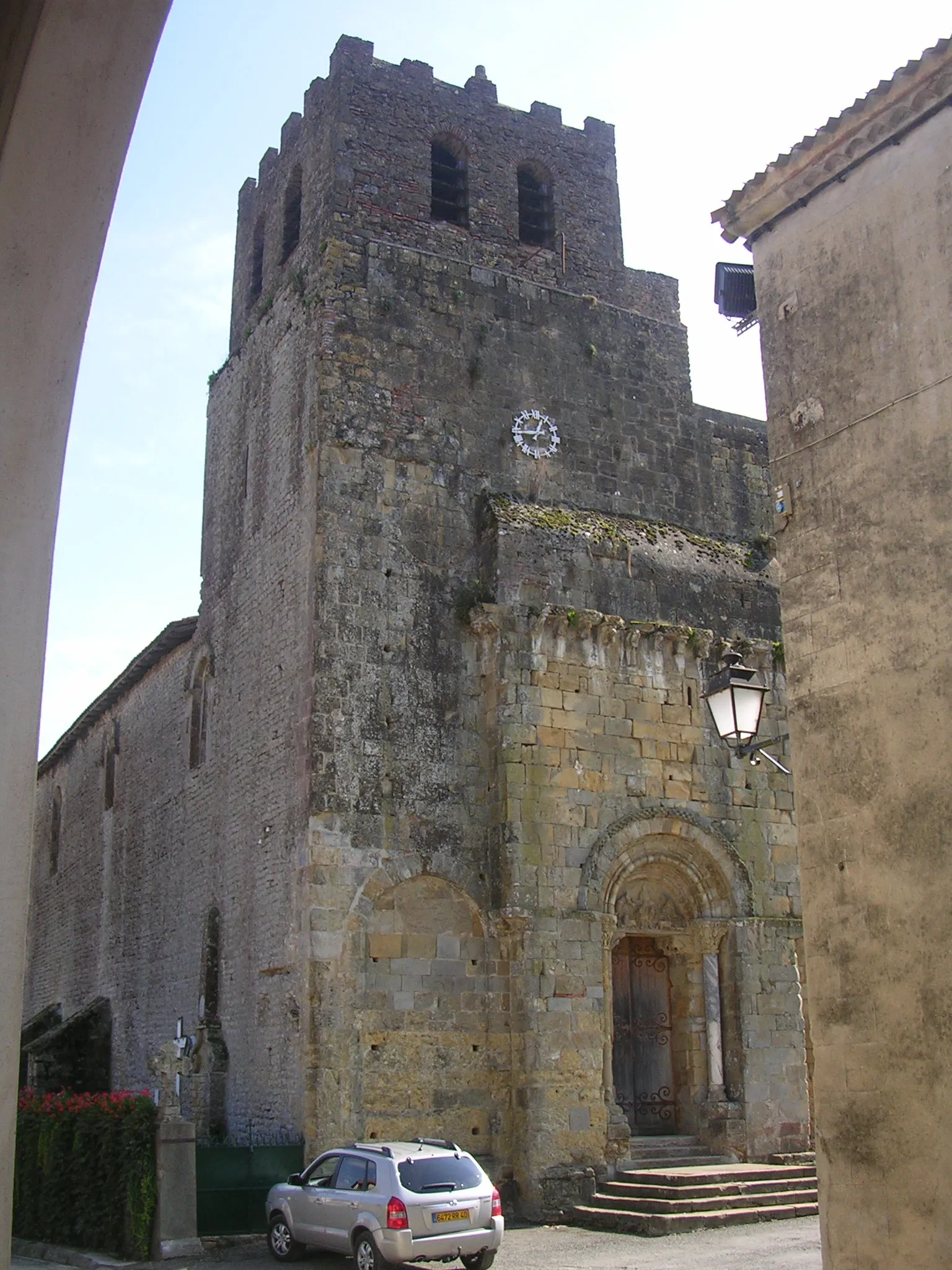 Photo showing: Façade de l'église de Tasque (Gers, France)
