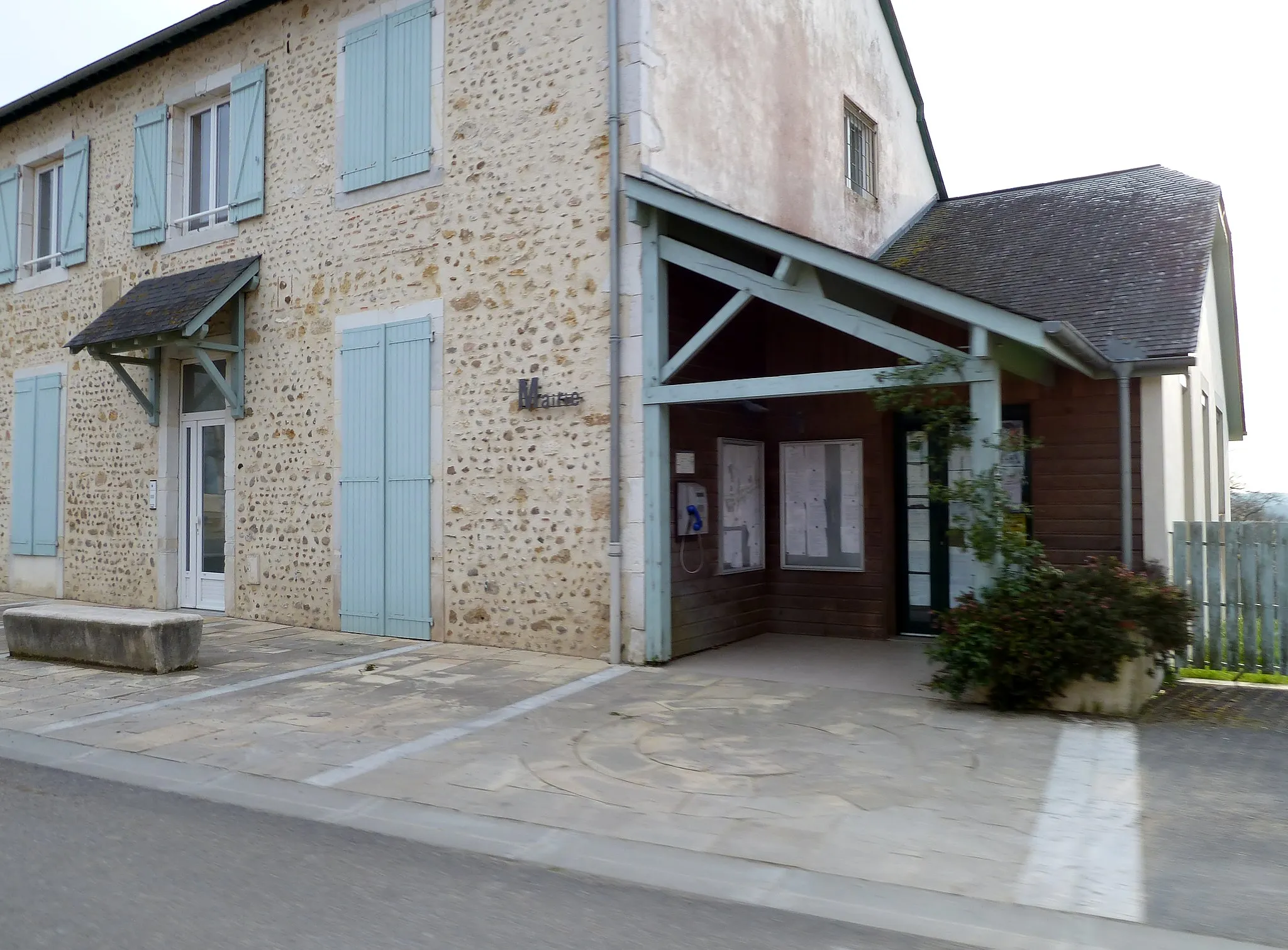 Photo showing: Mairie de Boueilh-Boueilho-Lasque