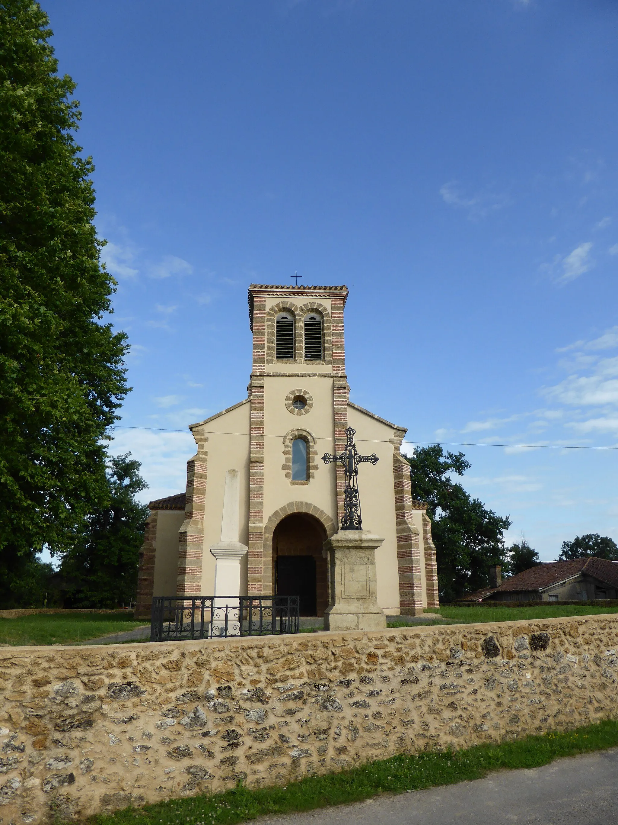 Photo showing: Église de Larée, dans le Gers.