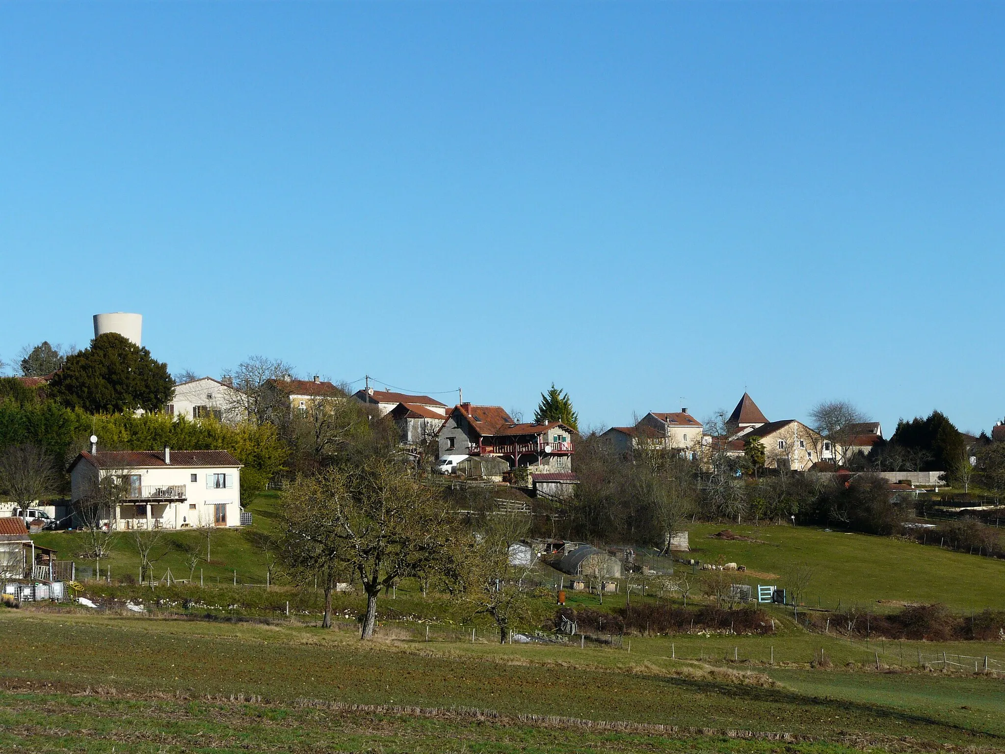 Photo showing: Le village de la Gonterie vu du sud-ouest, La Gonterie-Boulouneix, Dordogne, France.