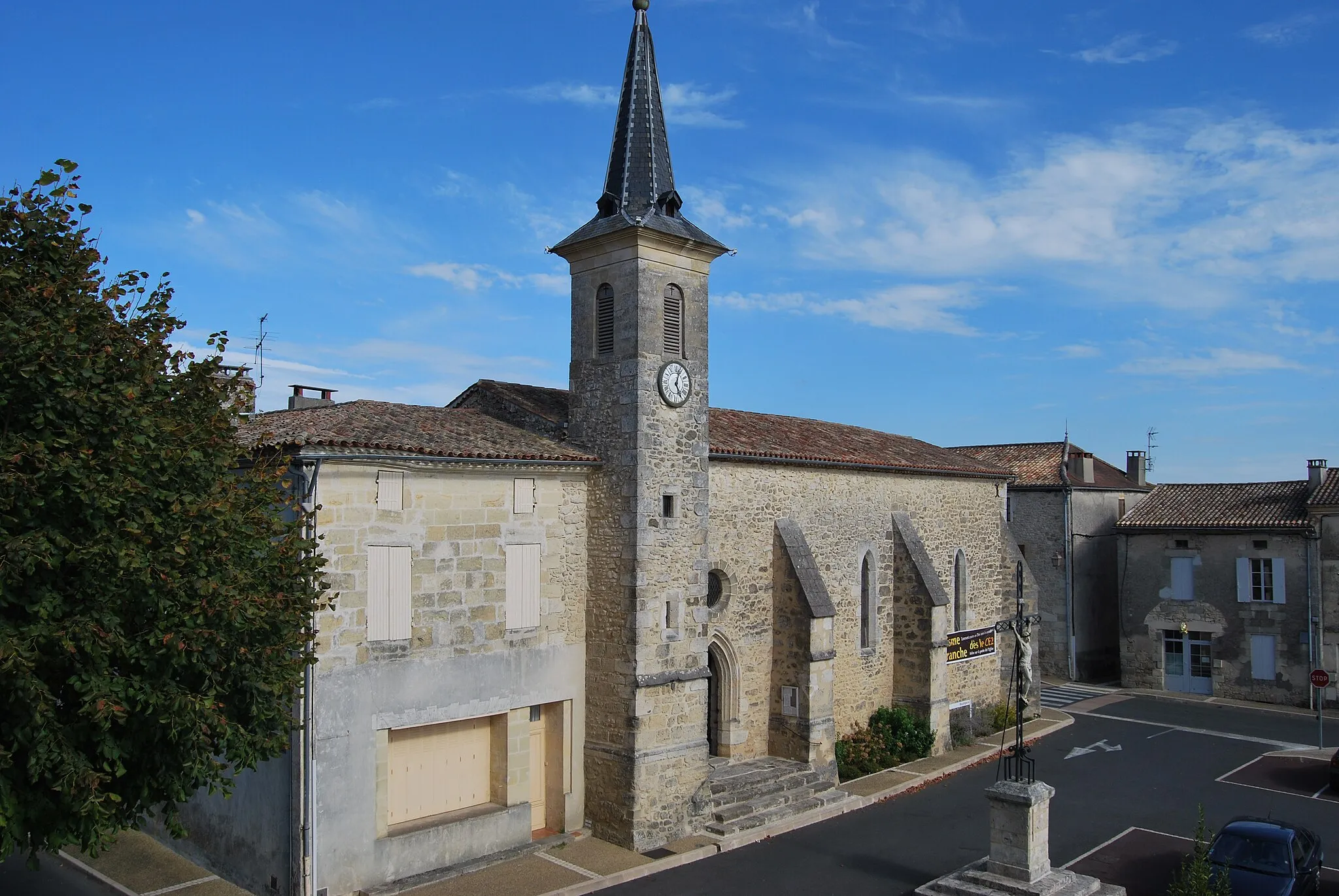Photo showing: Villefranche-de-Lonchat Chapelle Ste-Anne