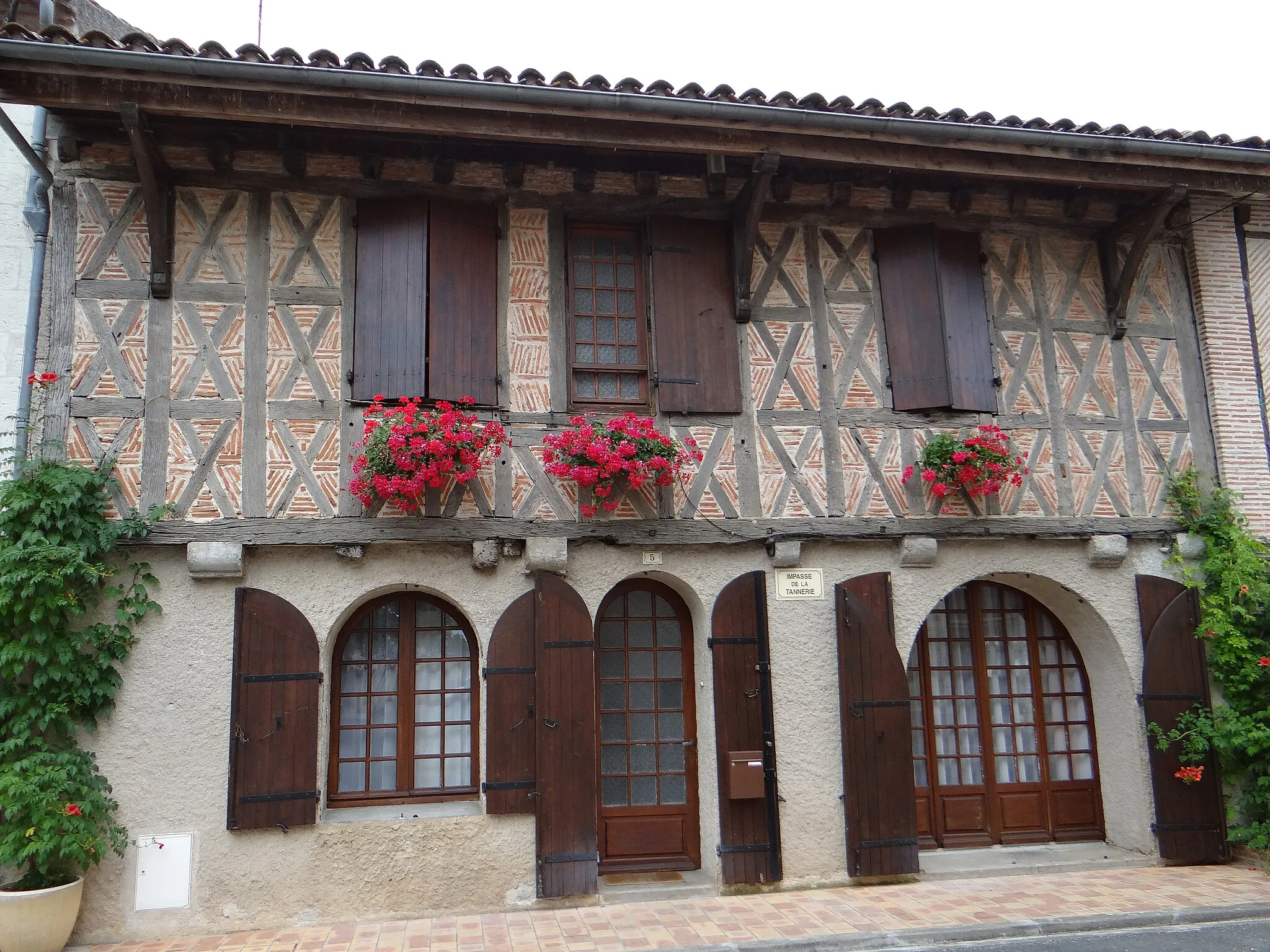 Photo showing: Granges-sur-Lot - Maison à colombages