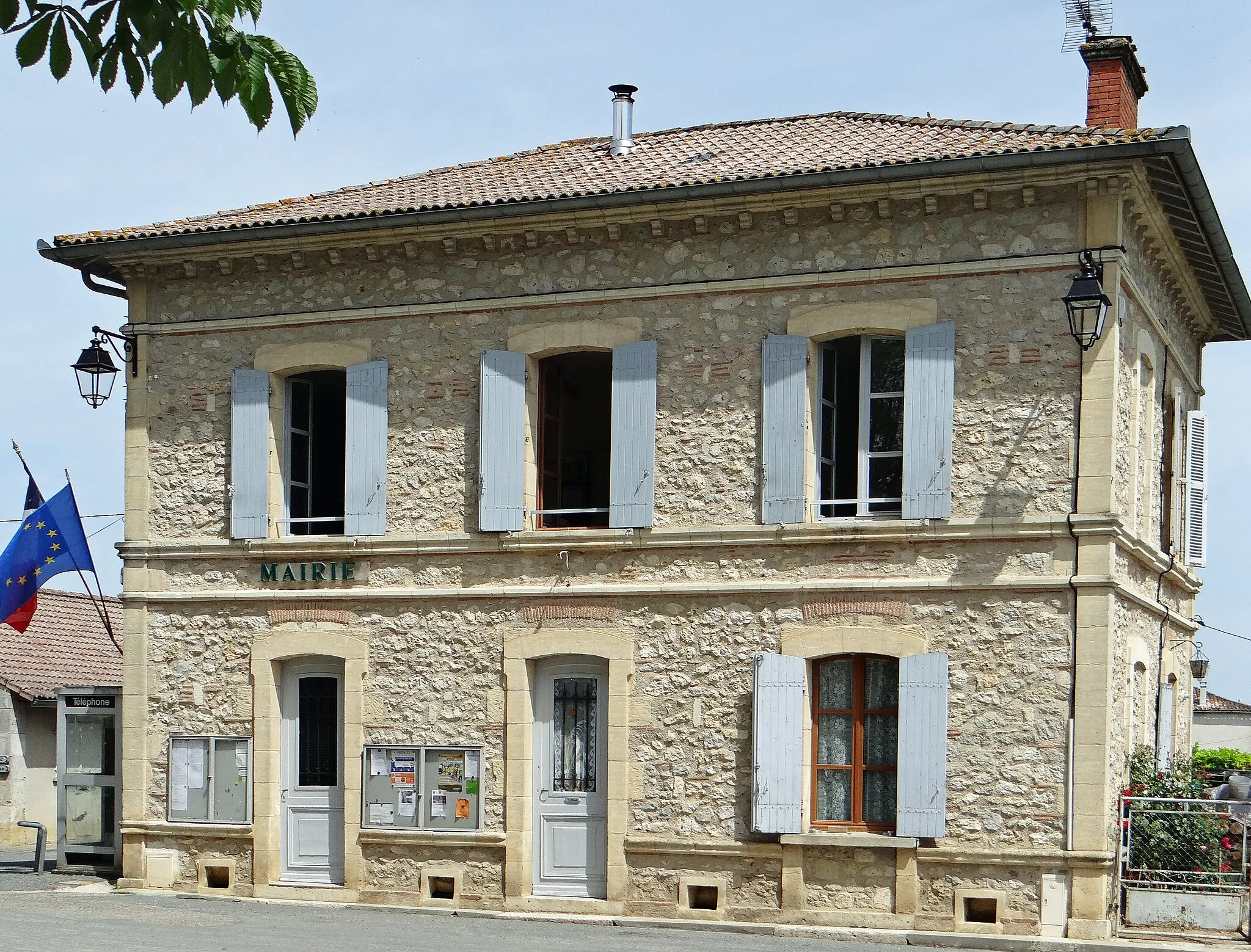 Photo showing: Mongaillard - La mairie