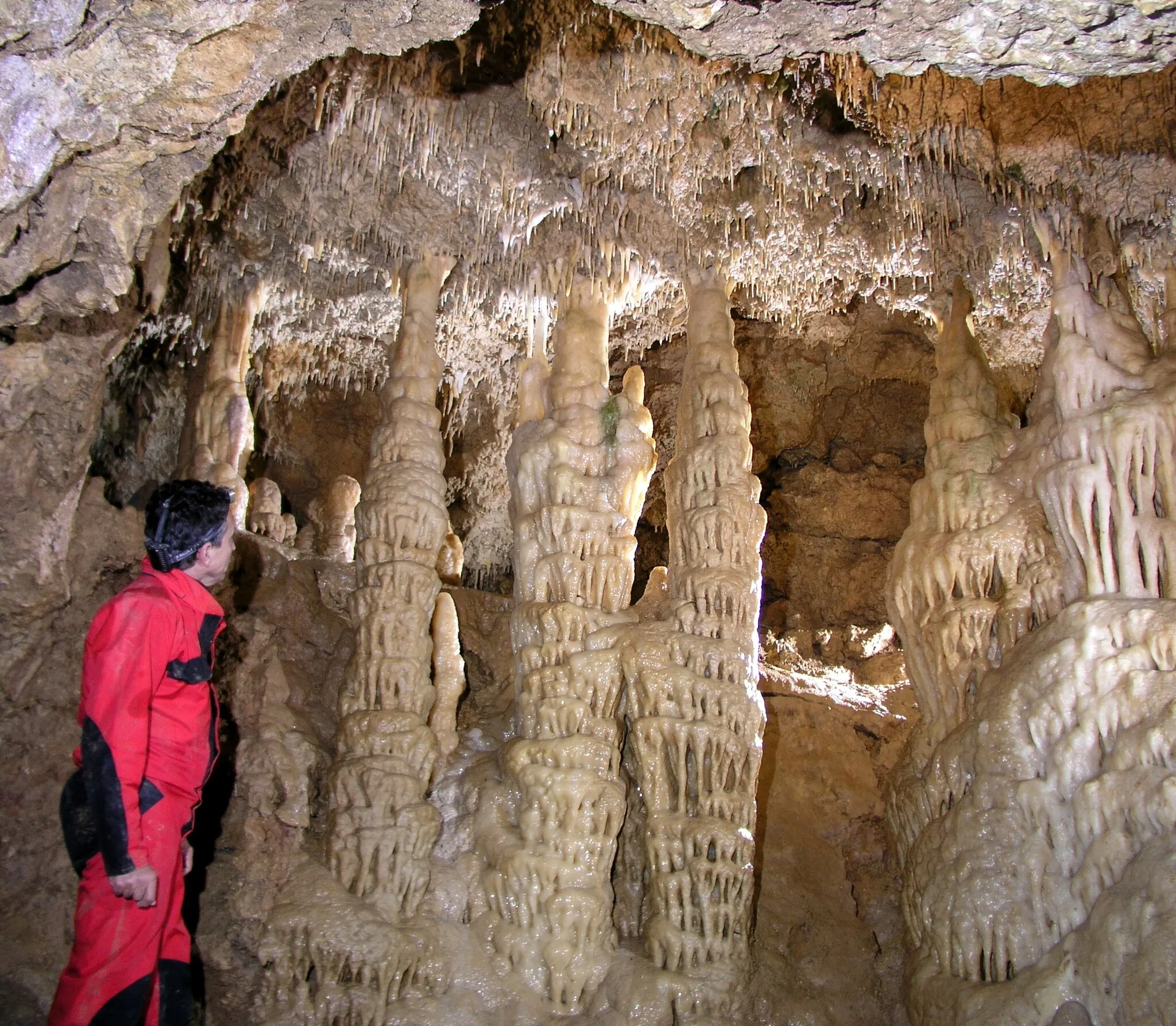 Photo showing: Grotte de Lastournelle (Sainte-Colombe-de-Villeneuve).