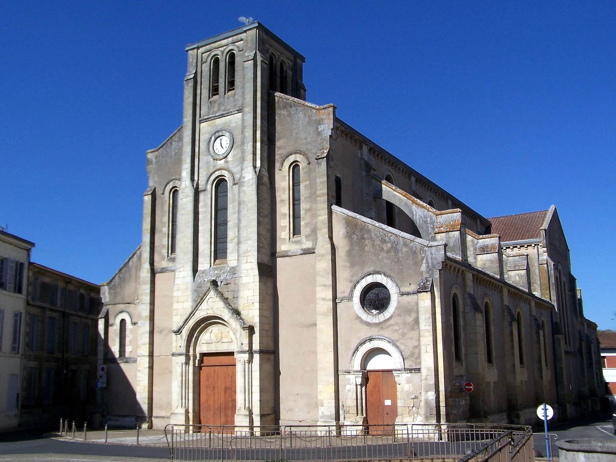 Photo showing: Our Lady church of Tonneins (Lot-et-Garonne, France)