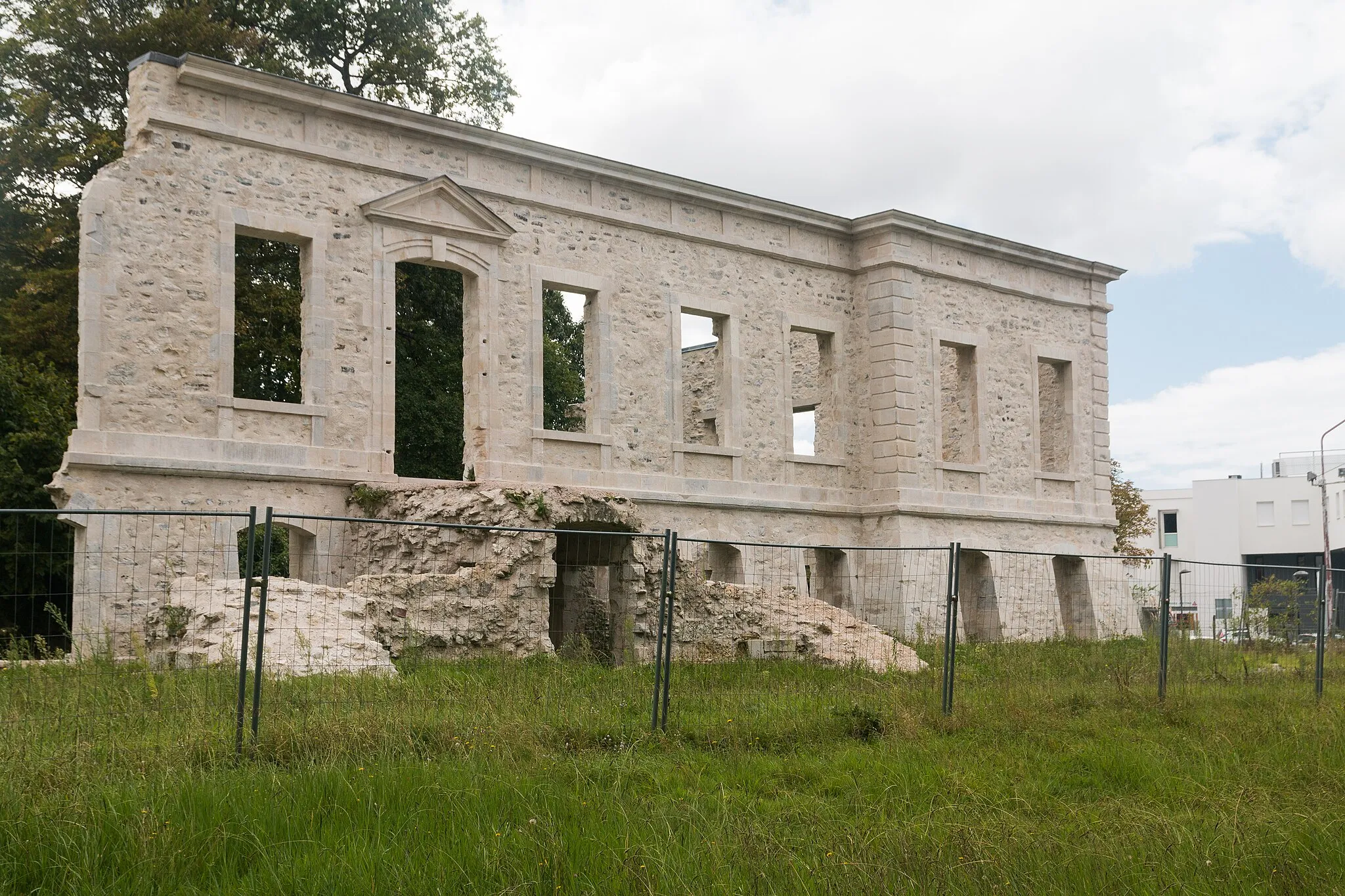 Photo showing: North facade of the castle of Marracq, is now consolidated.