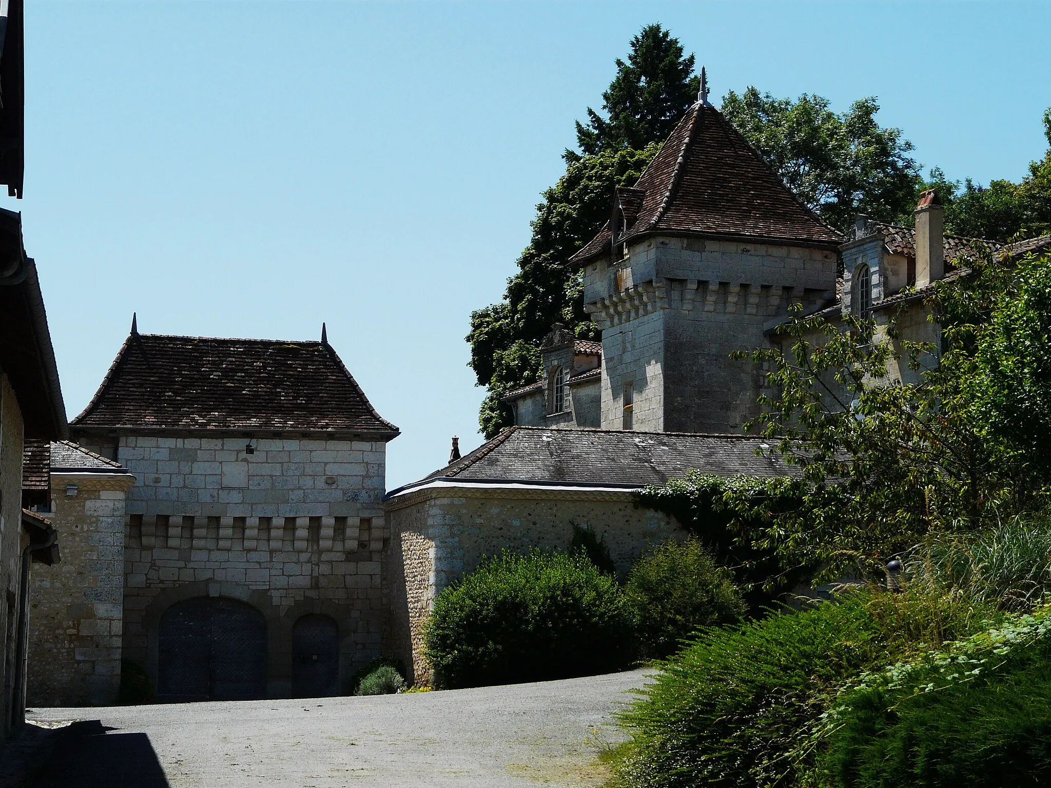 Photo showing: Château de la Forêt à Cornille, Dordogne, France