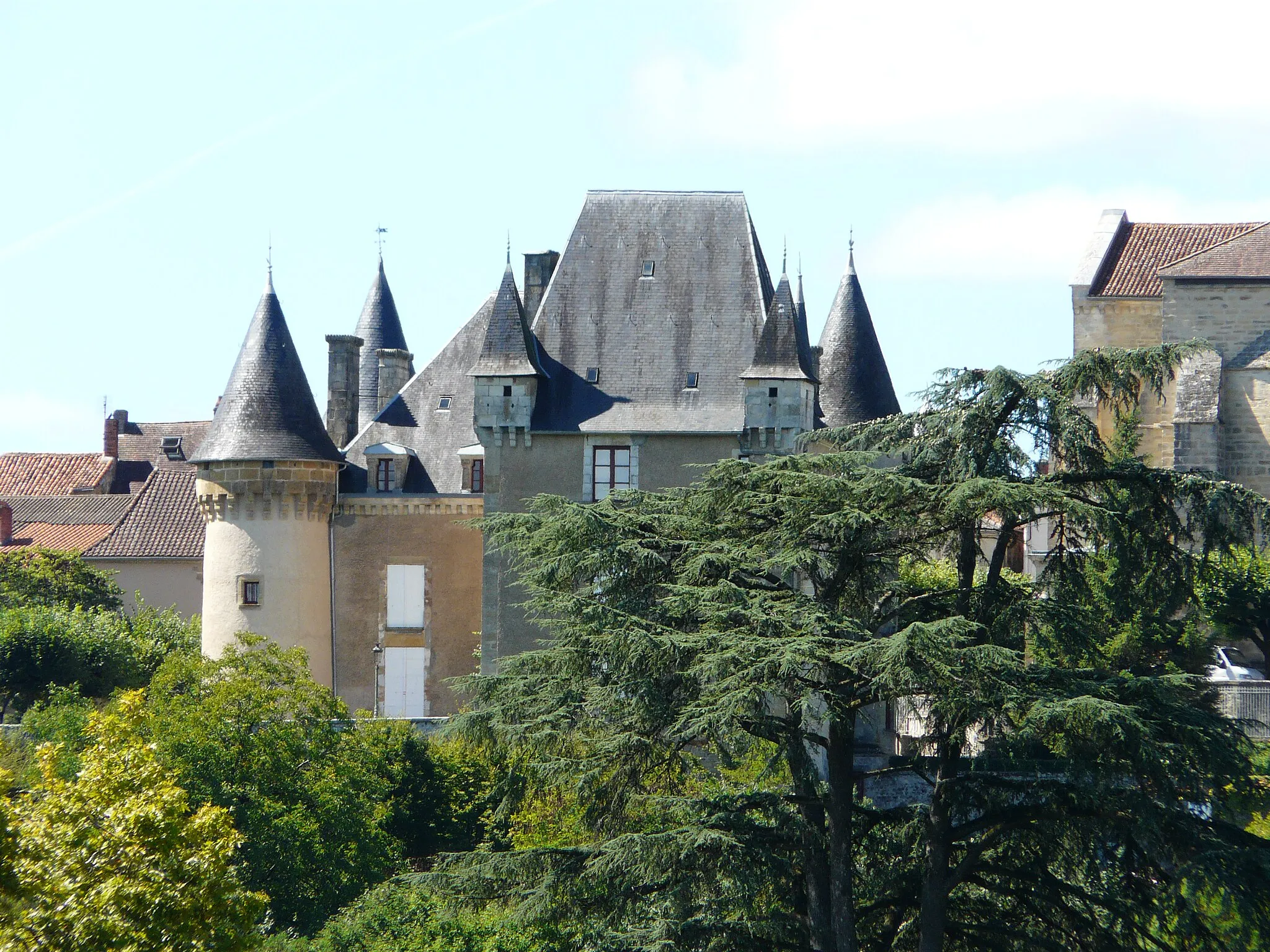 Photo showing: Le château de Vaucocour, Thiviers, Dordogne, France.