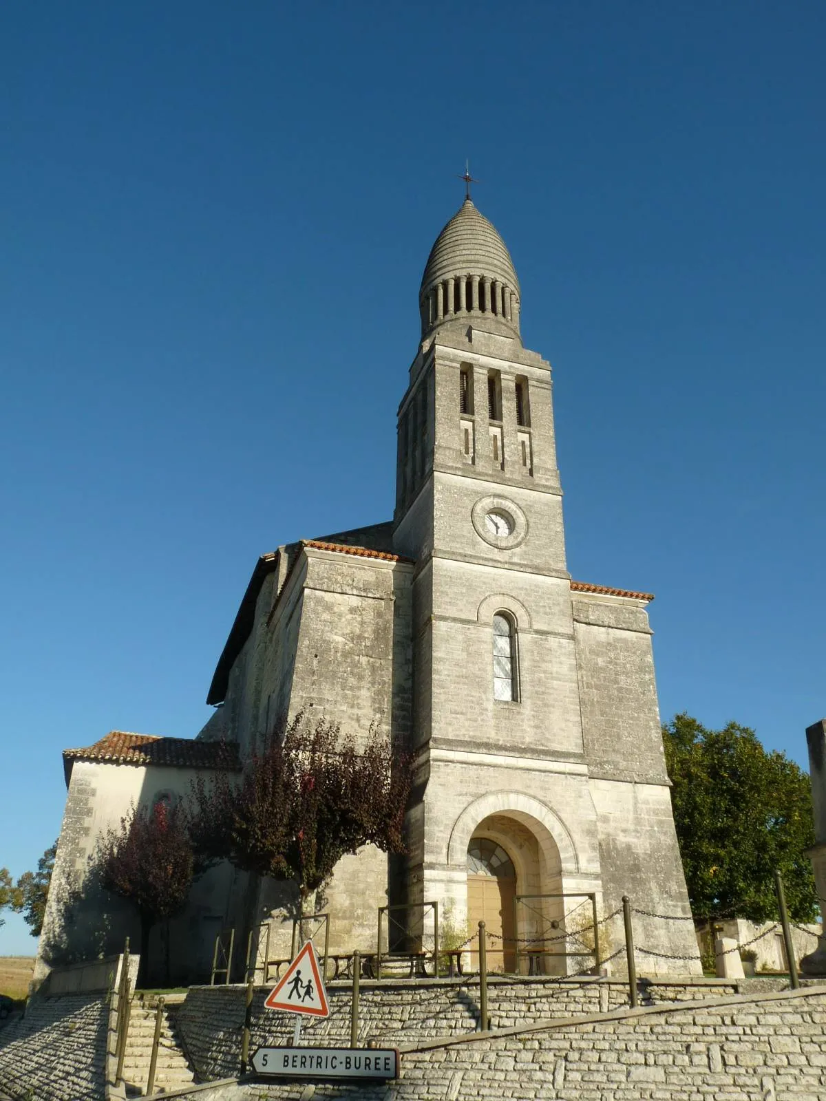 Photo showing: Church of Allemans, Dordogne, SW France