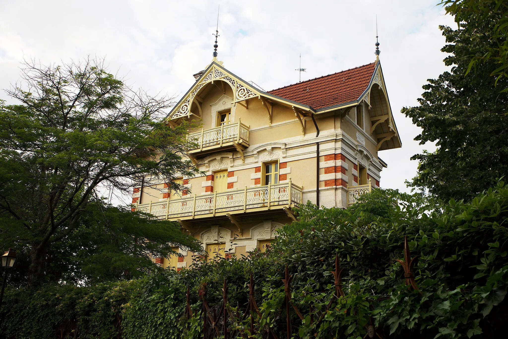 Photo showing: Villa Stella