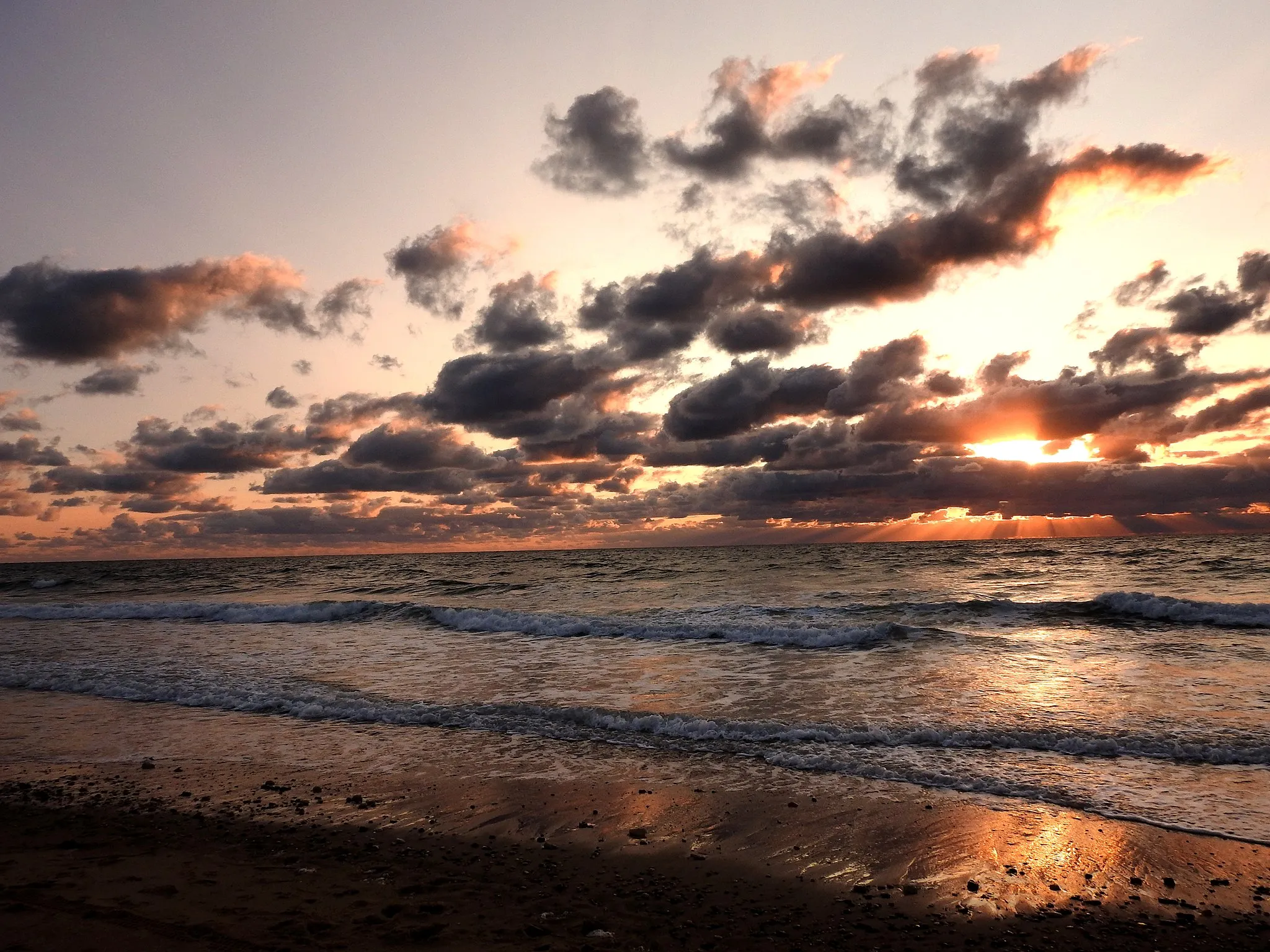 Photo showing: Moods on the French Atlantic coast on the beach of the Naturist village Euronat