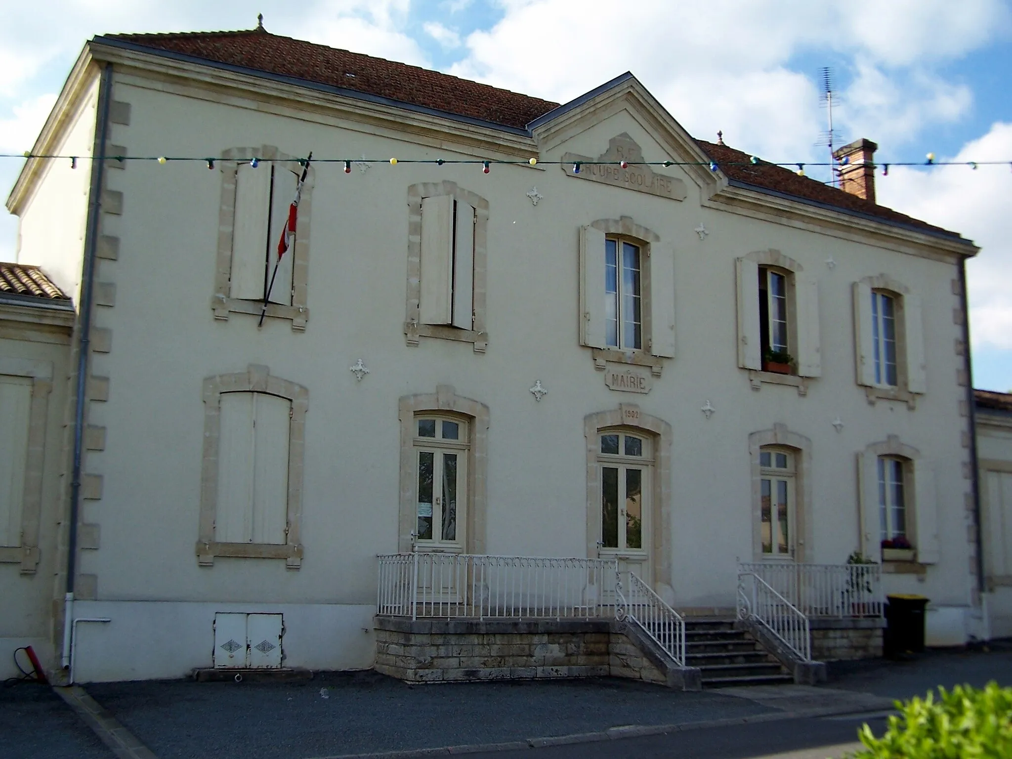 Photo showing: Town hall of Lagupie (Lot-et-Garonne, France)
