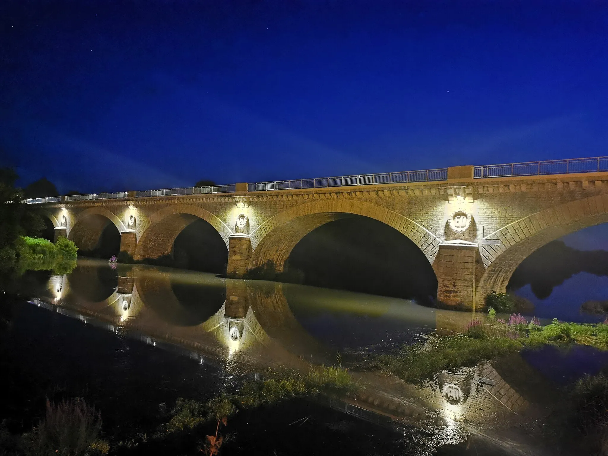 Photo showing: Le joli pont rénové.