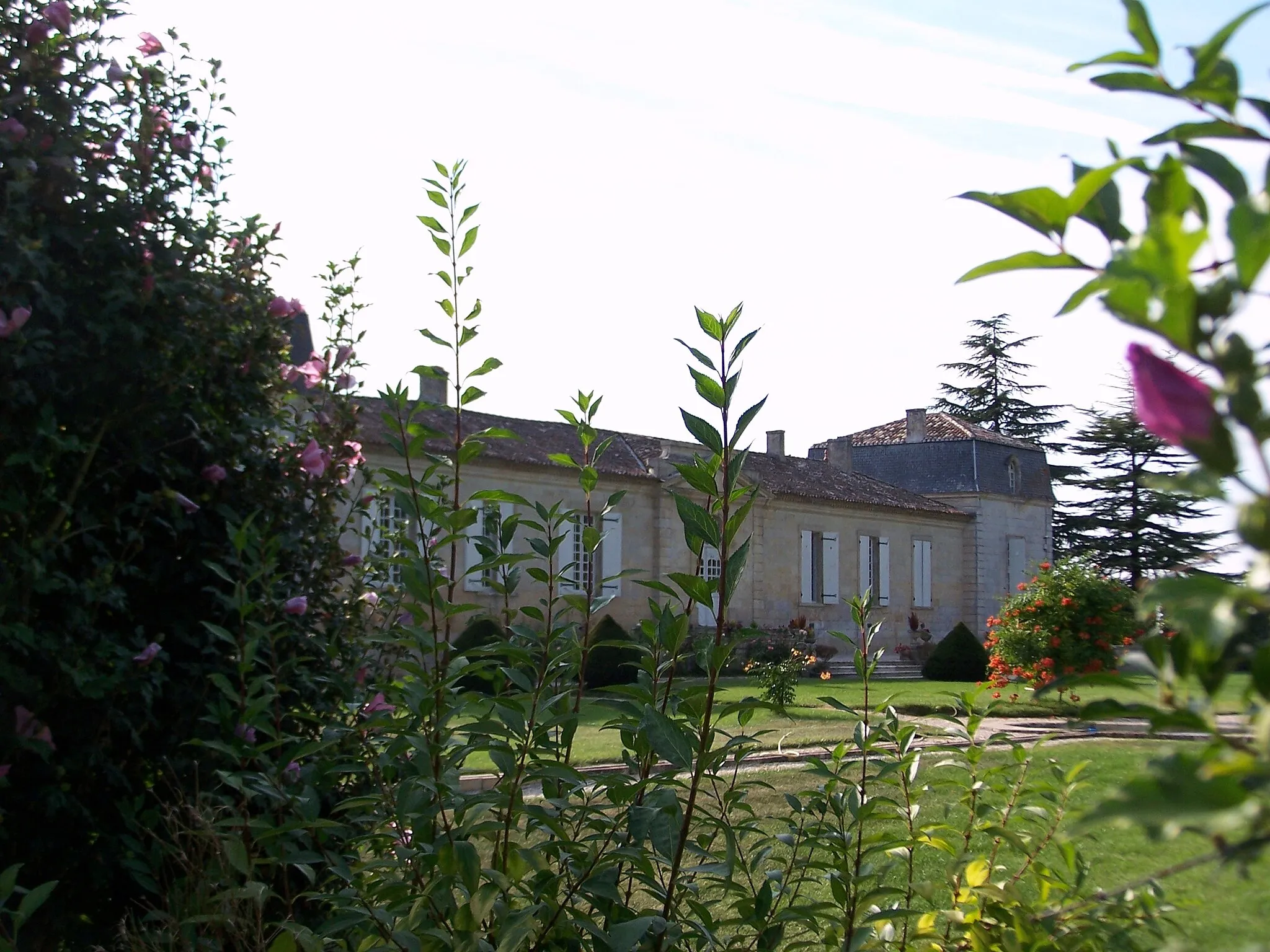 Photo showing: Castle Les Rochers in Preignac (Gironde, France)