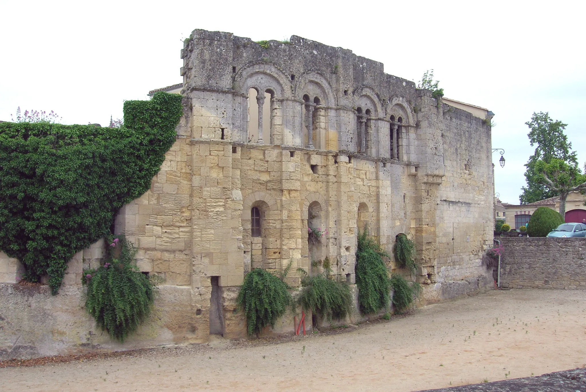 Photo showing: Saint-Émilion Ruinemauer