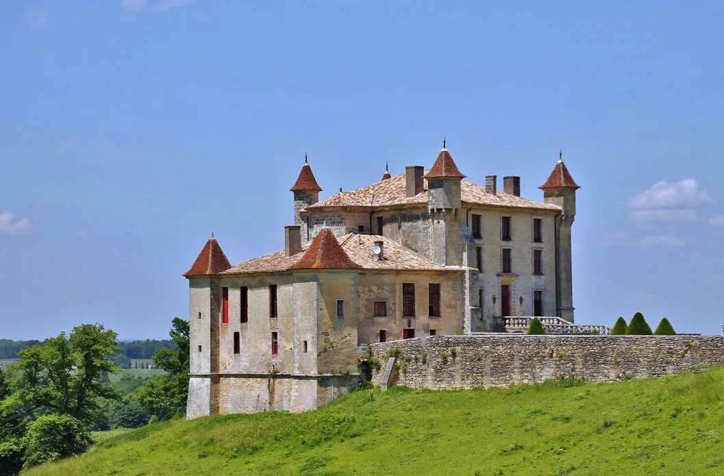 Photo showing: Château de Monbadon