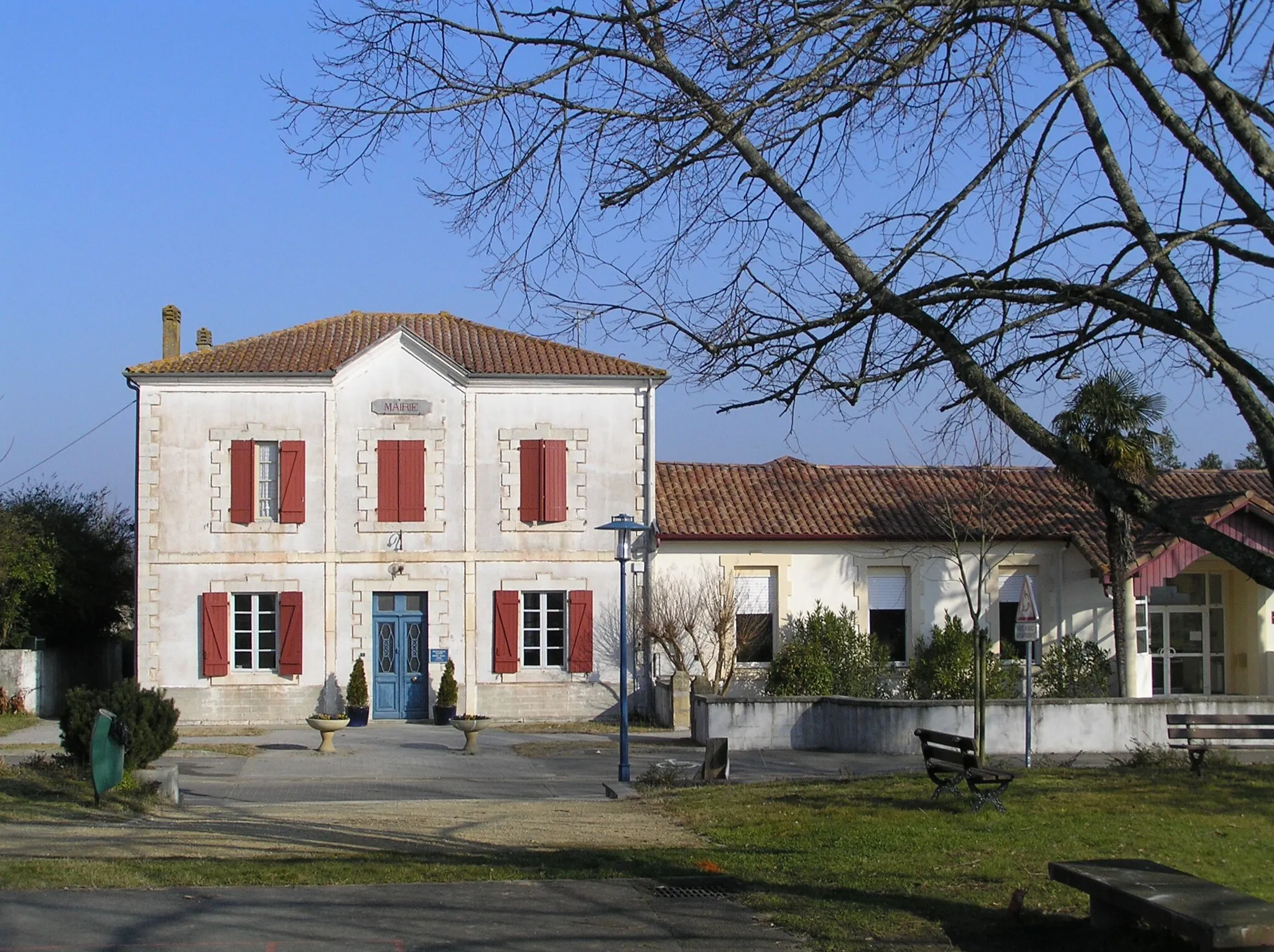 Photo showing: Mairie de fr:Goos (Landes)
(Photo Marclat)