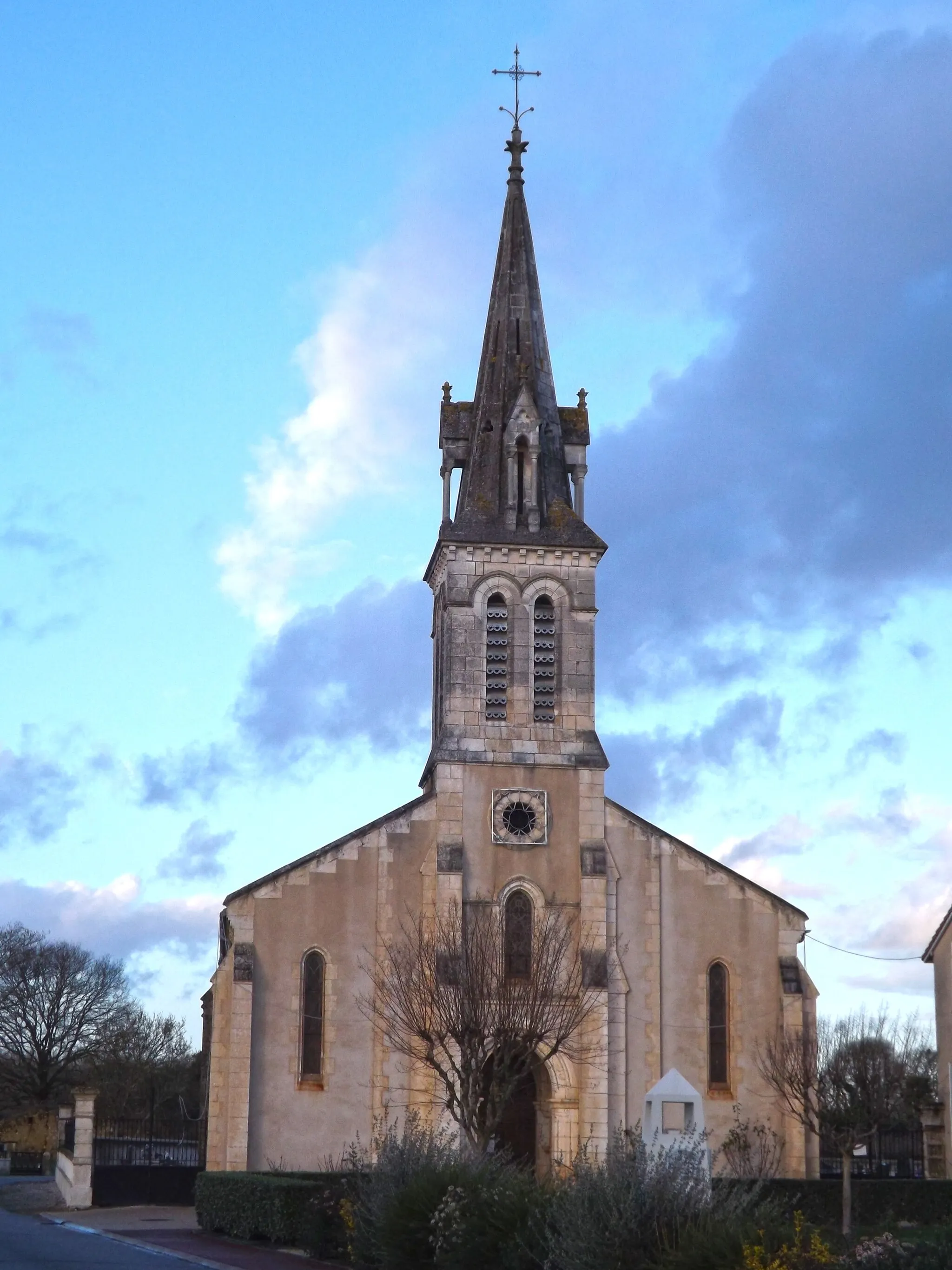 Photo showing: Glèisa de Sent Joan de Lièr, Lanas, Gasconha