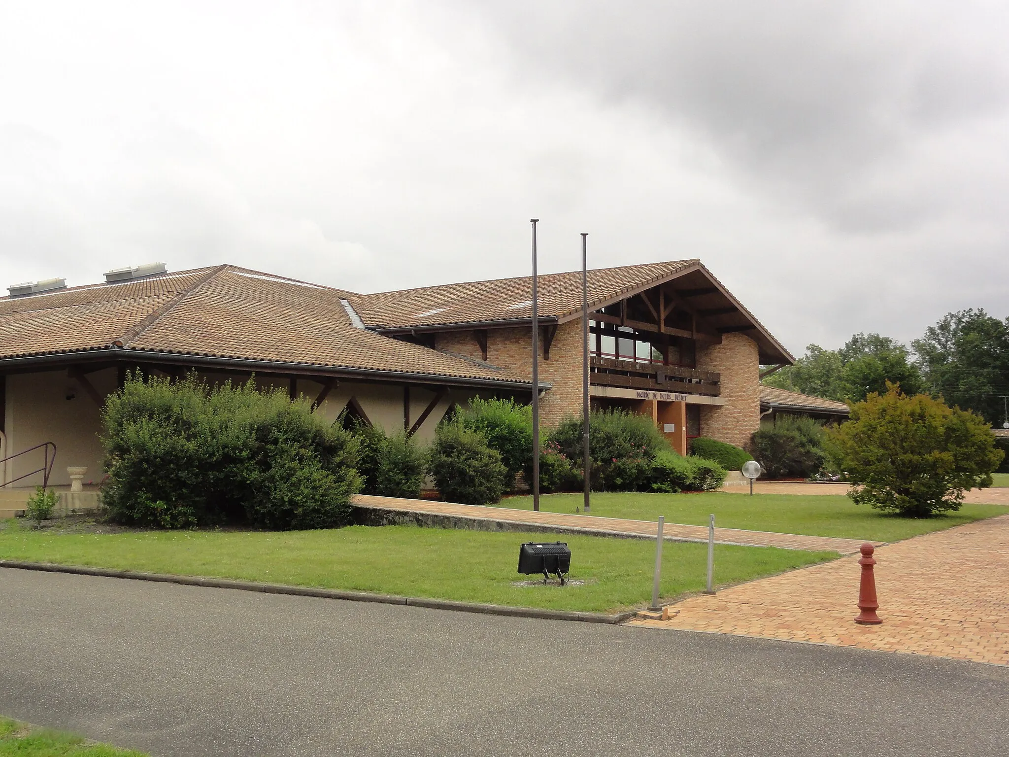 Photo showing: Belin-Béliet (Gironde) mairie