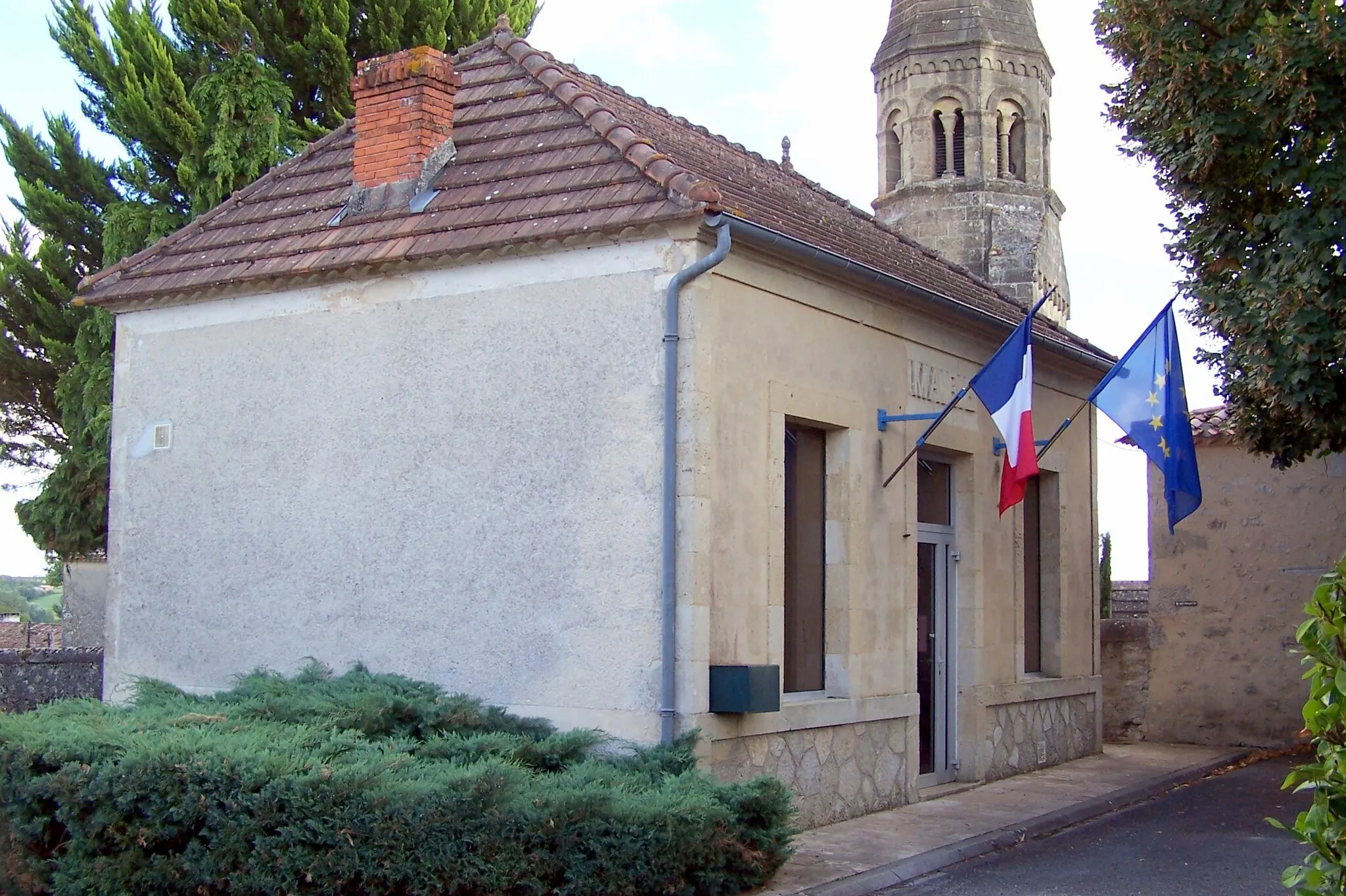 Photo showing: Town hall of Coutures (Gironde, France)