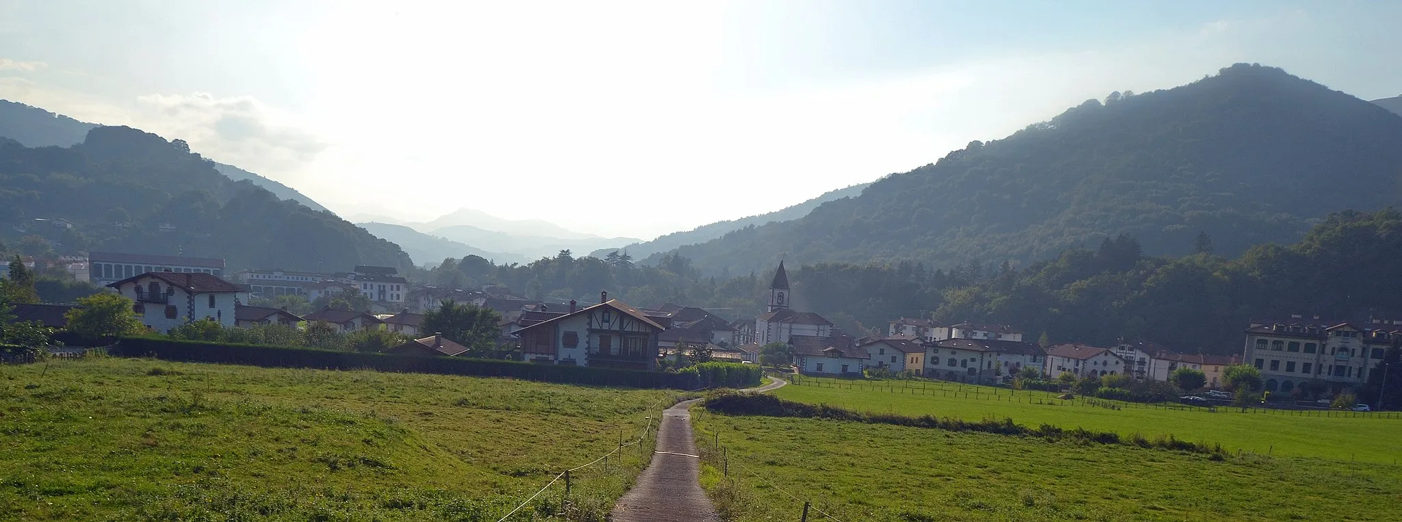 Photo showing: Oronoz-Mugairi, Baztan. Navarre, Spain.