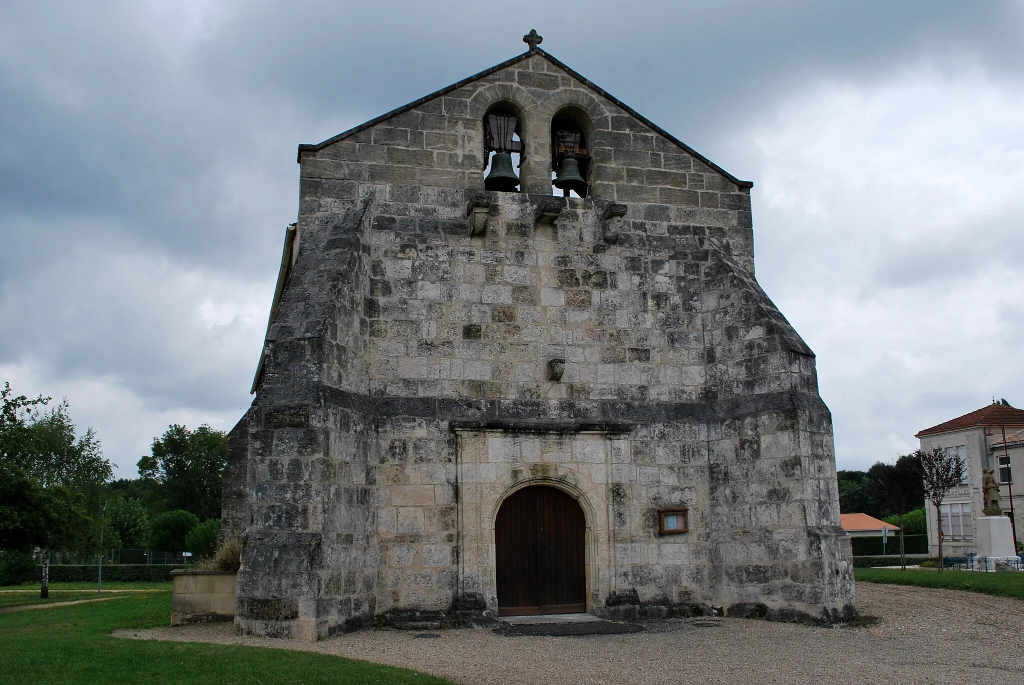 Photo showing: Saint-Yzan-de-Soudiac église