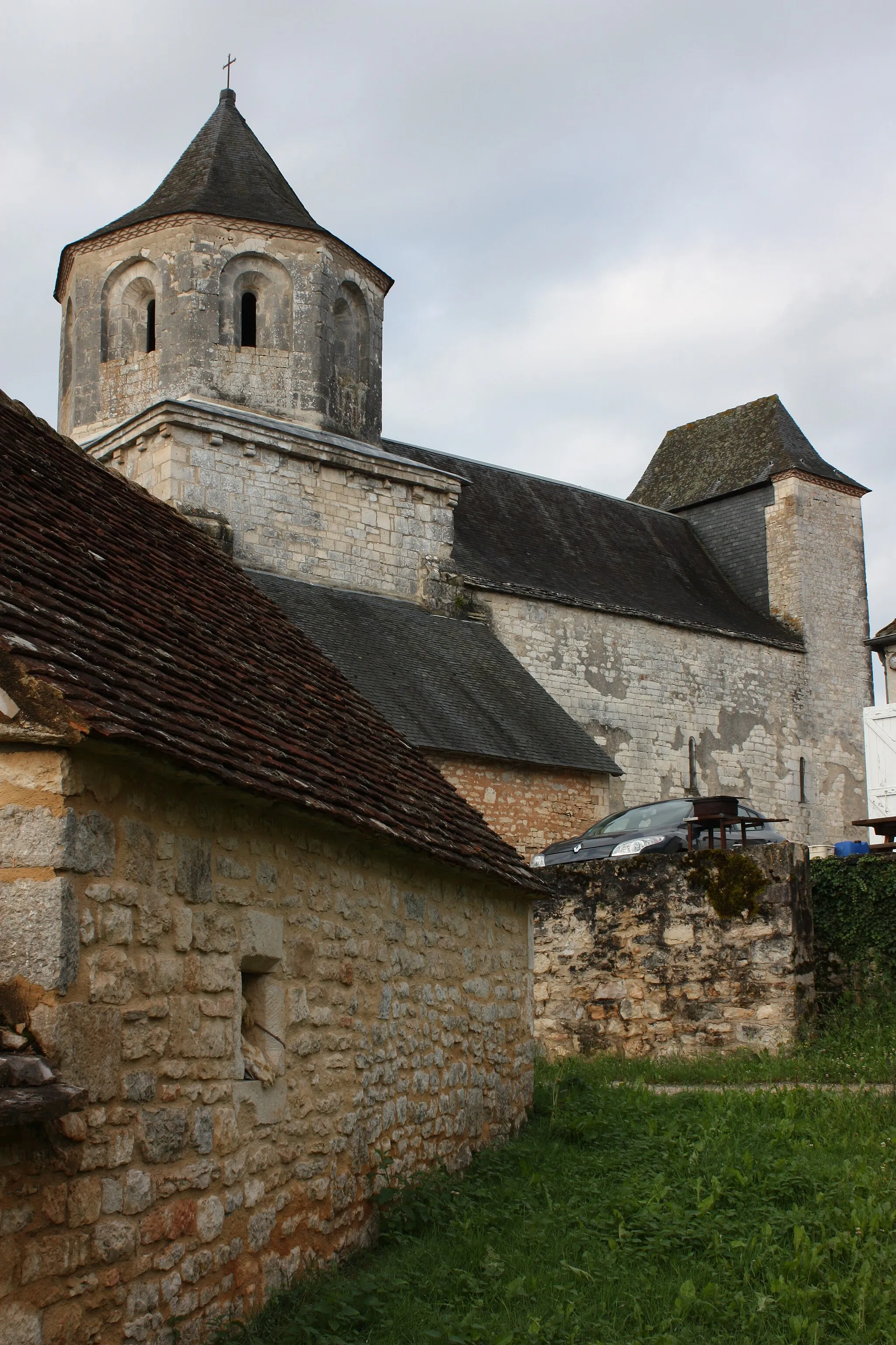 Photo showing: Rignac - Eglise Saint-Victor, commune de Couzance, Lot