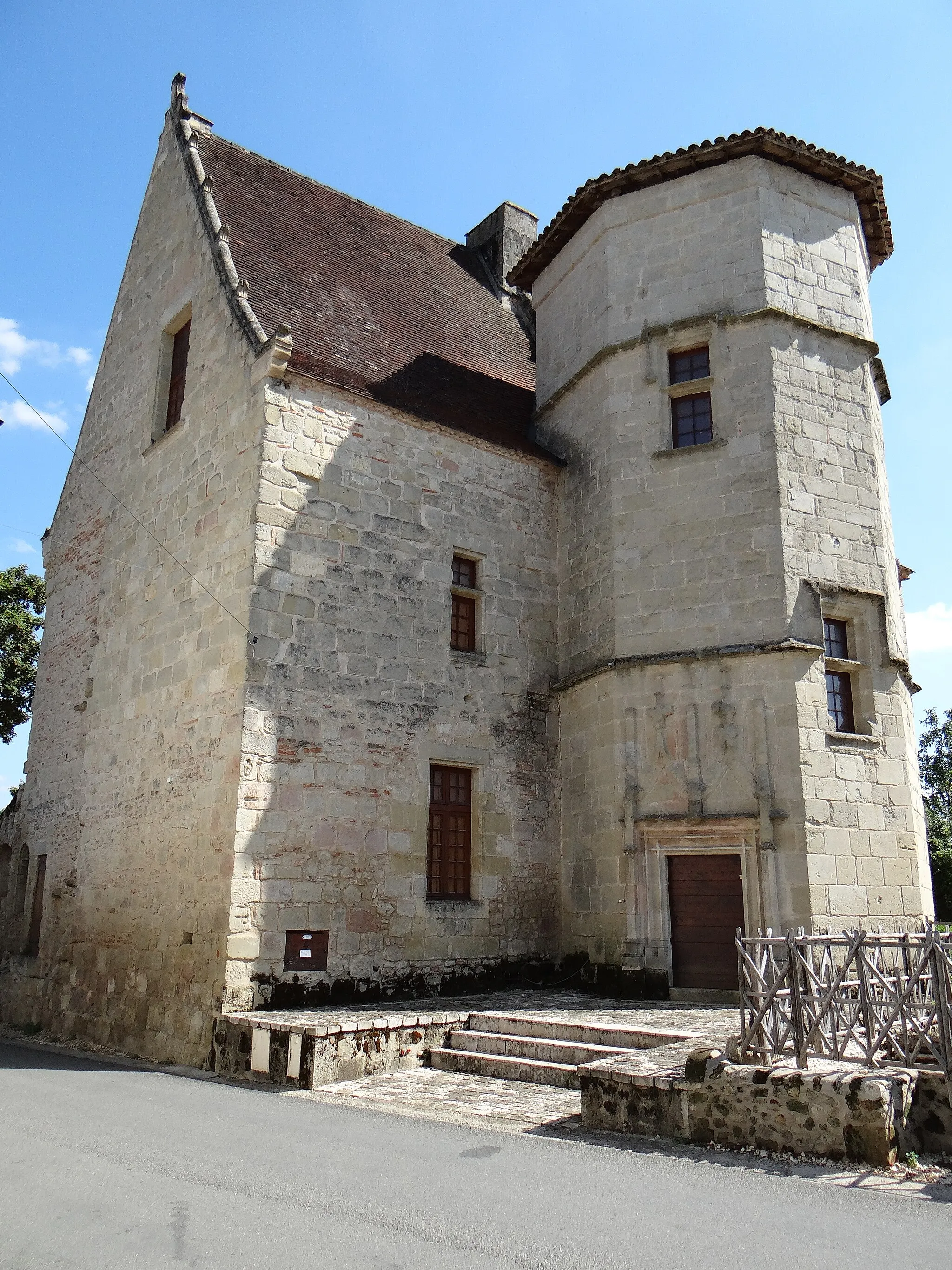 Photo showing: Château de Gontaud-de-Nogaret