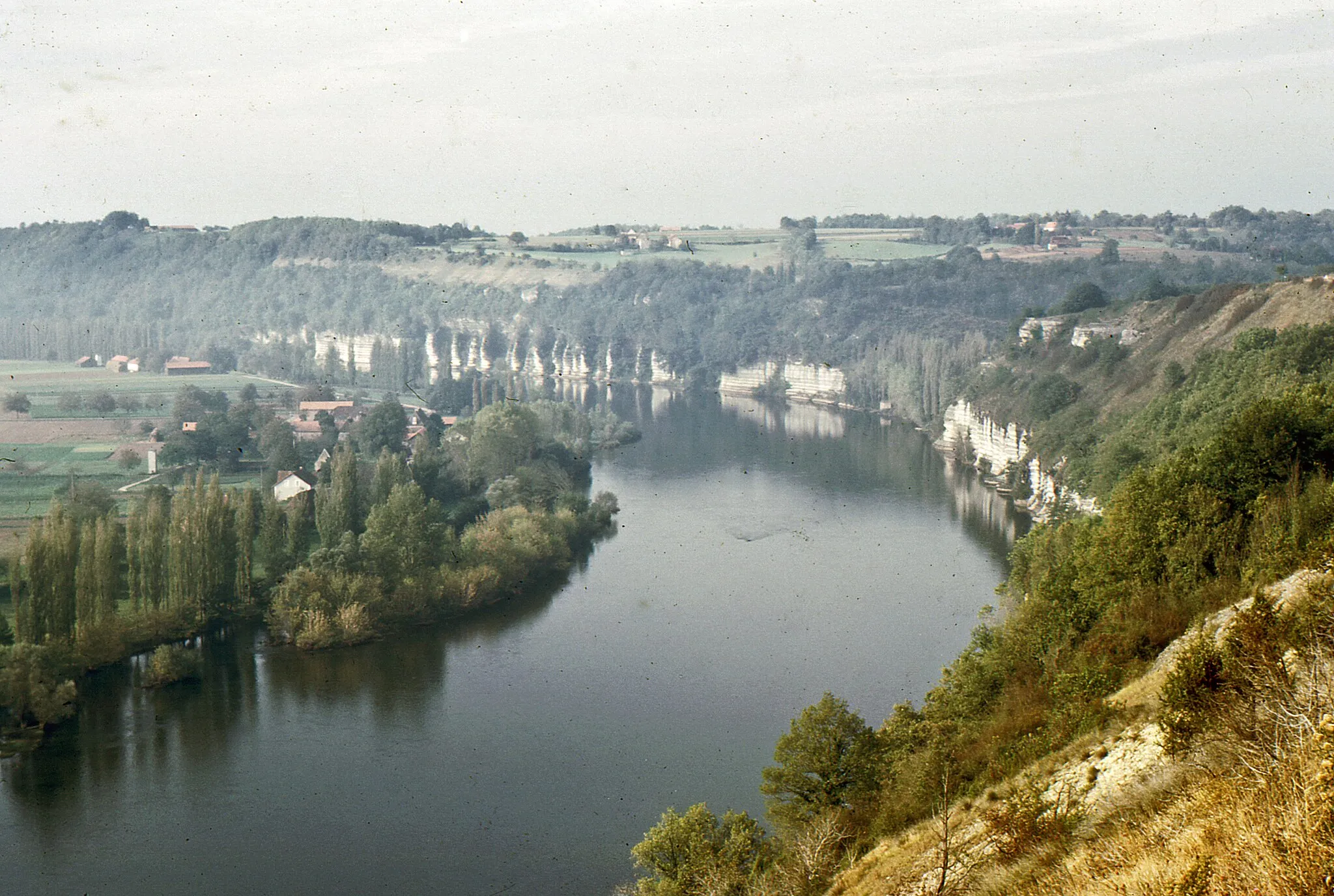 Photo showing: The Cingle Limeuil towards Trémolat.