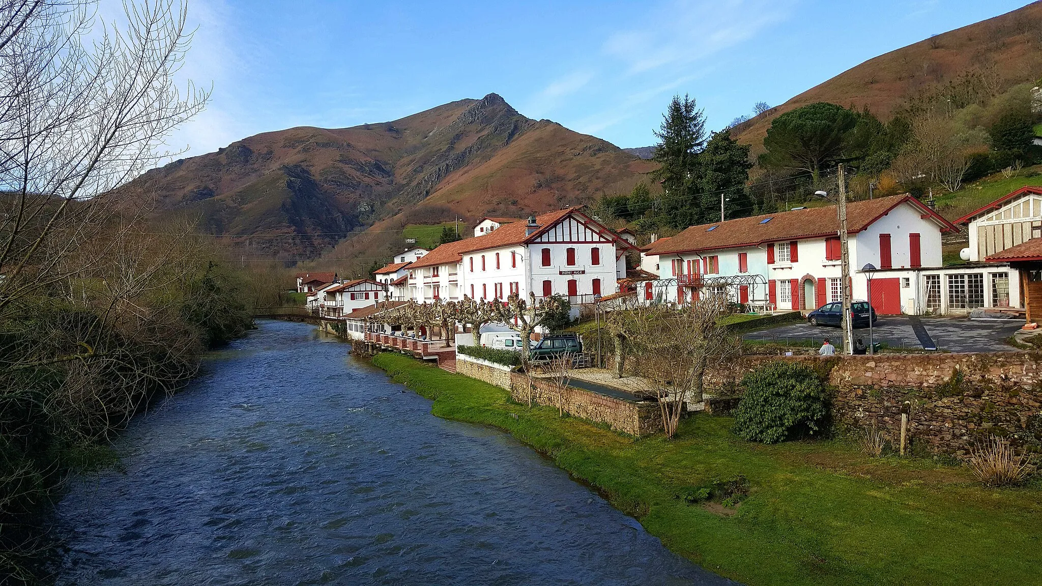 Photo showing: St-Etienne de Baigorry, pied du col d'Ispéguy