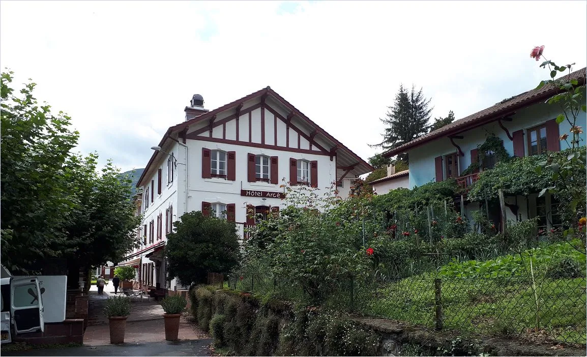 Photo showing: Restaurant Arce. Saint-Étienne-de-Baïgorry (Pyrénées-Atlantiques, France).