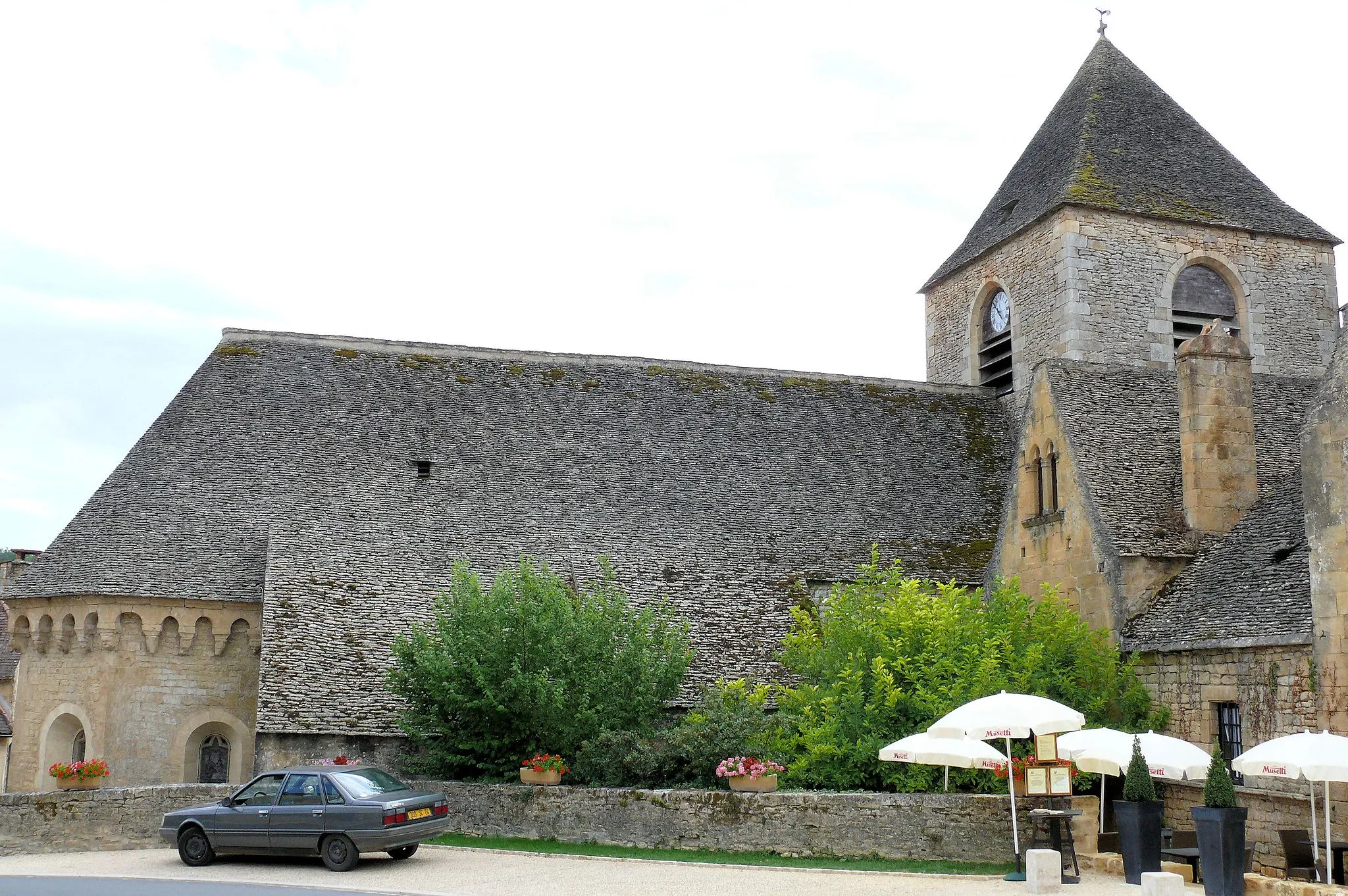 Photo showing: Saint-Geniès - Eglise-1