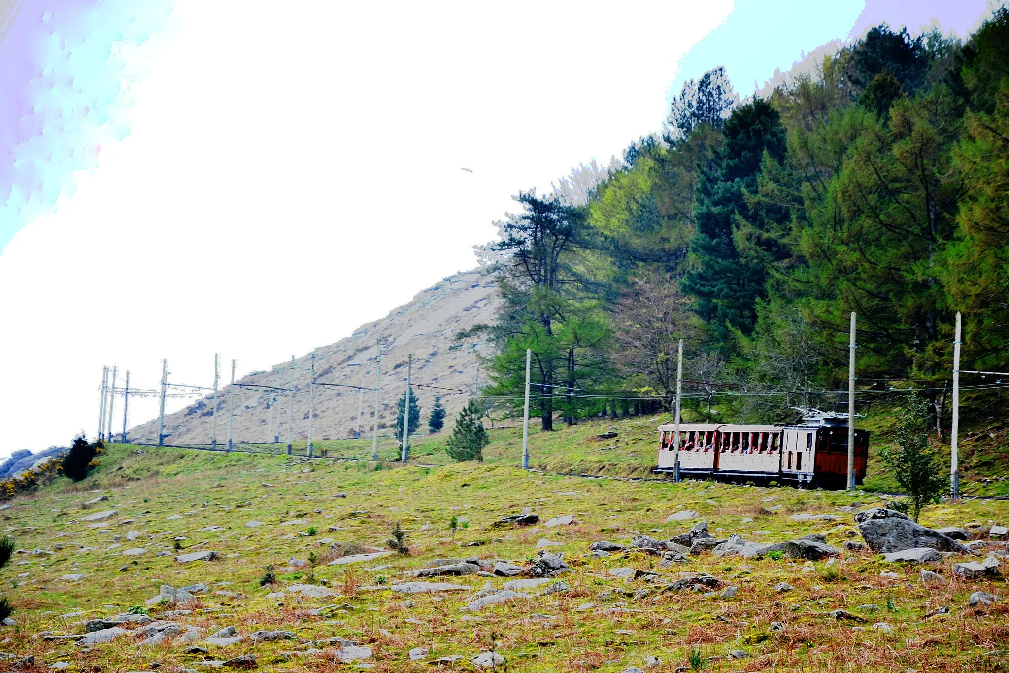 Photo showing: La seconde crémaillère