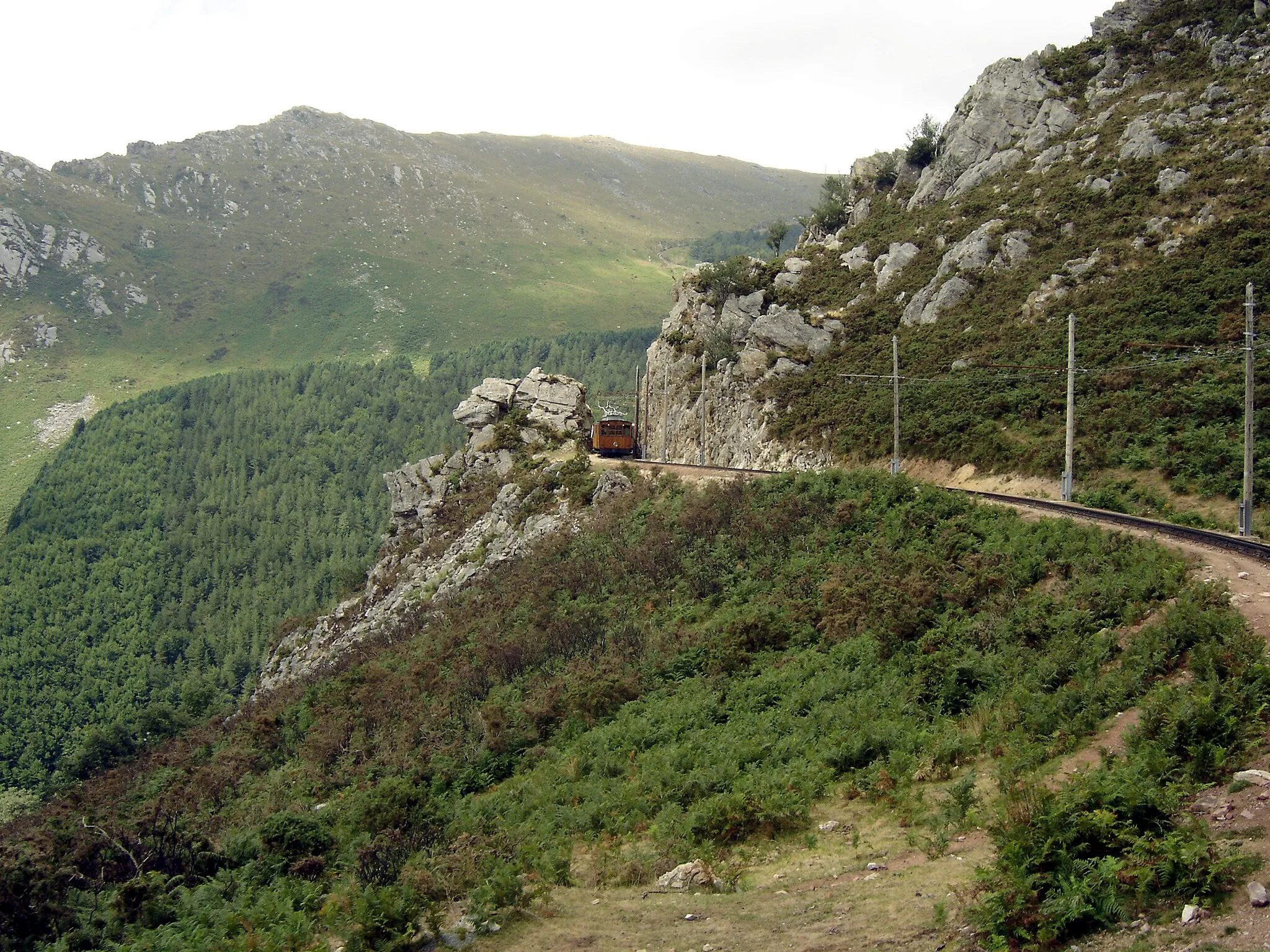 Photo showing: Petit train à crémaillère de La-Rhune