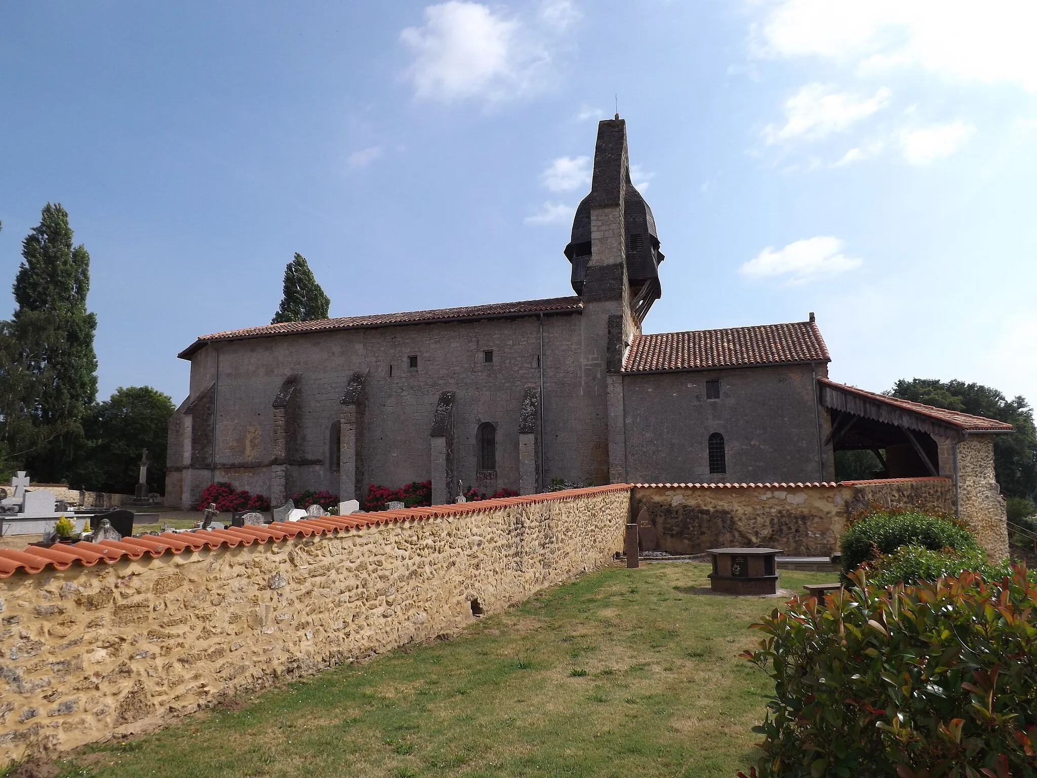 Photo showing: Glèisa de St Laurenç, Carcarèrs e Sta Crotz, Gasconha