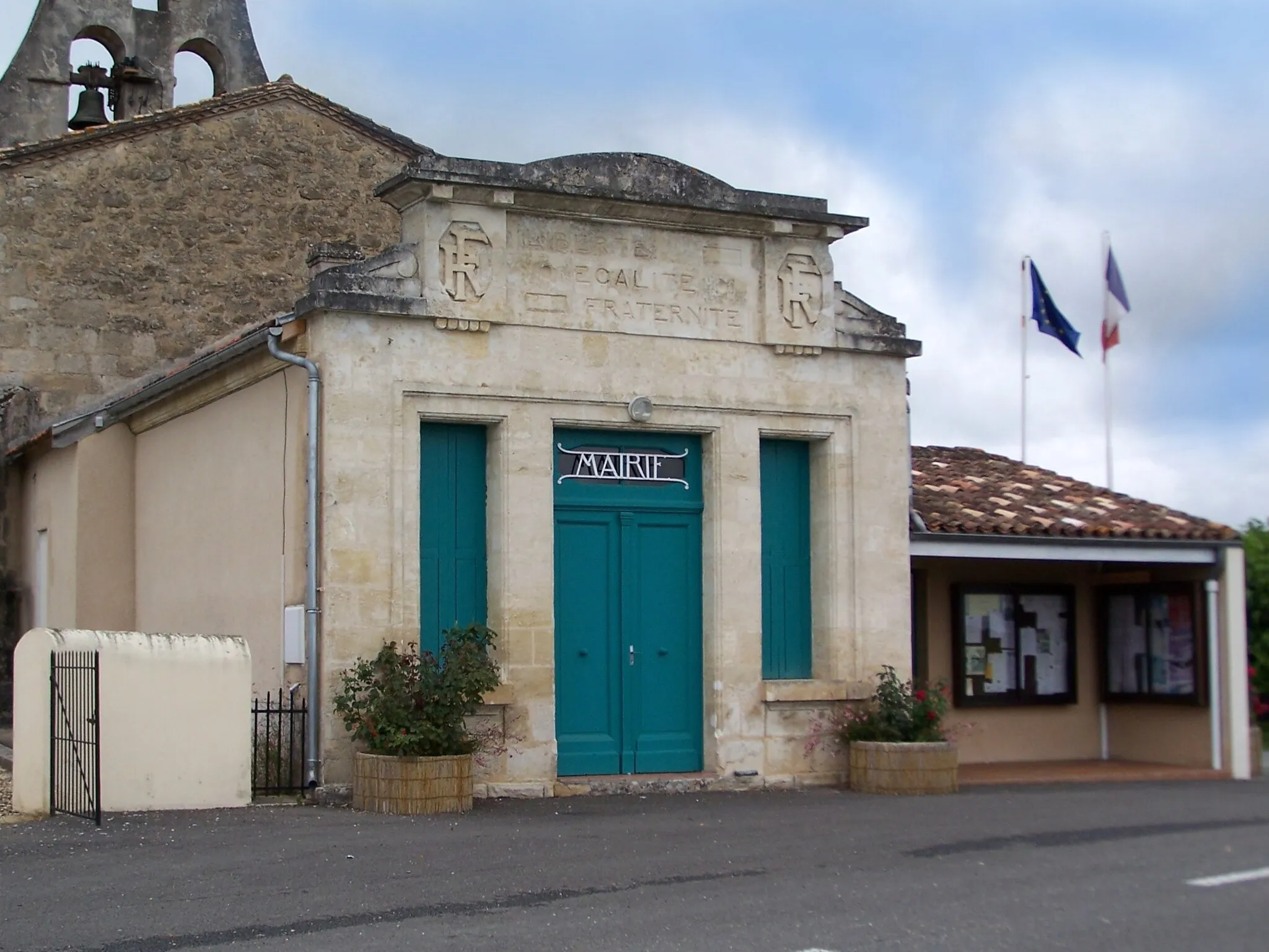 Photo showing: Town hall of Auriolles (Gironde, France)