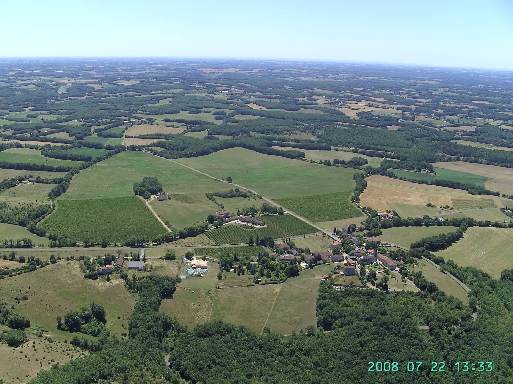 Photo showing: Vue du ciel du village de Lacapelle-cabanac